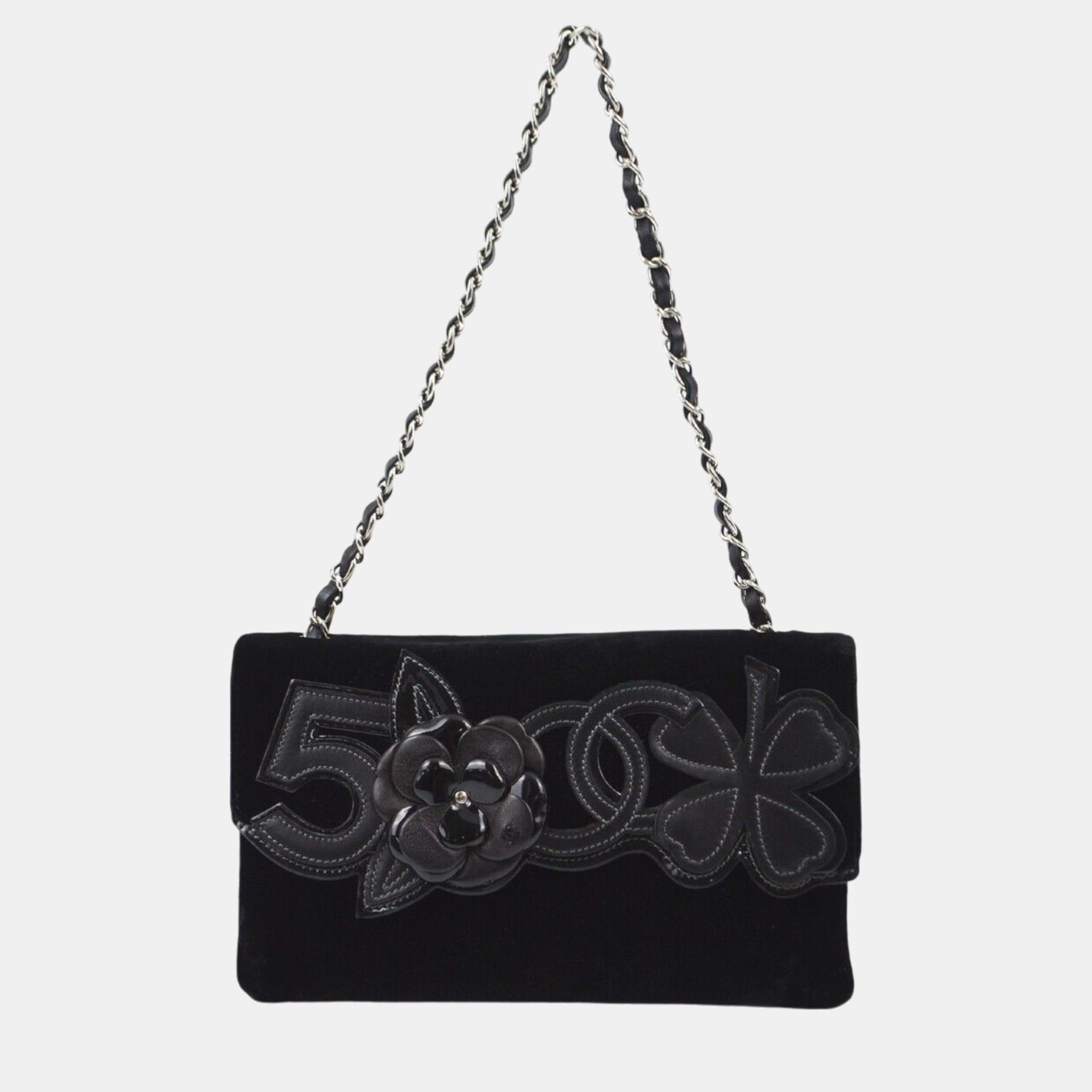 

Chanel Black Velvet Camelia Single Chain Shoulder Bag