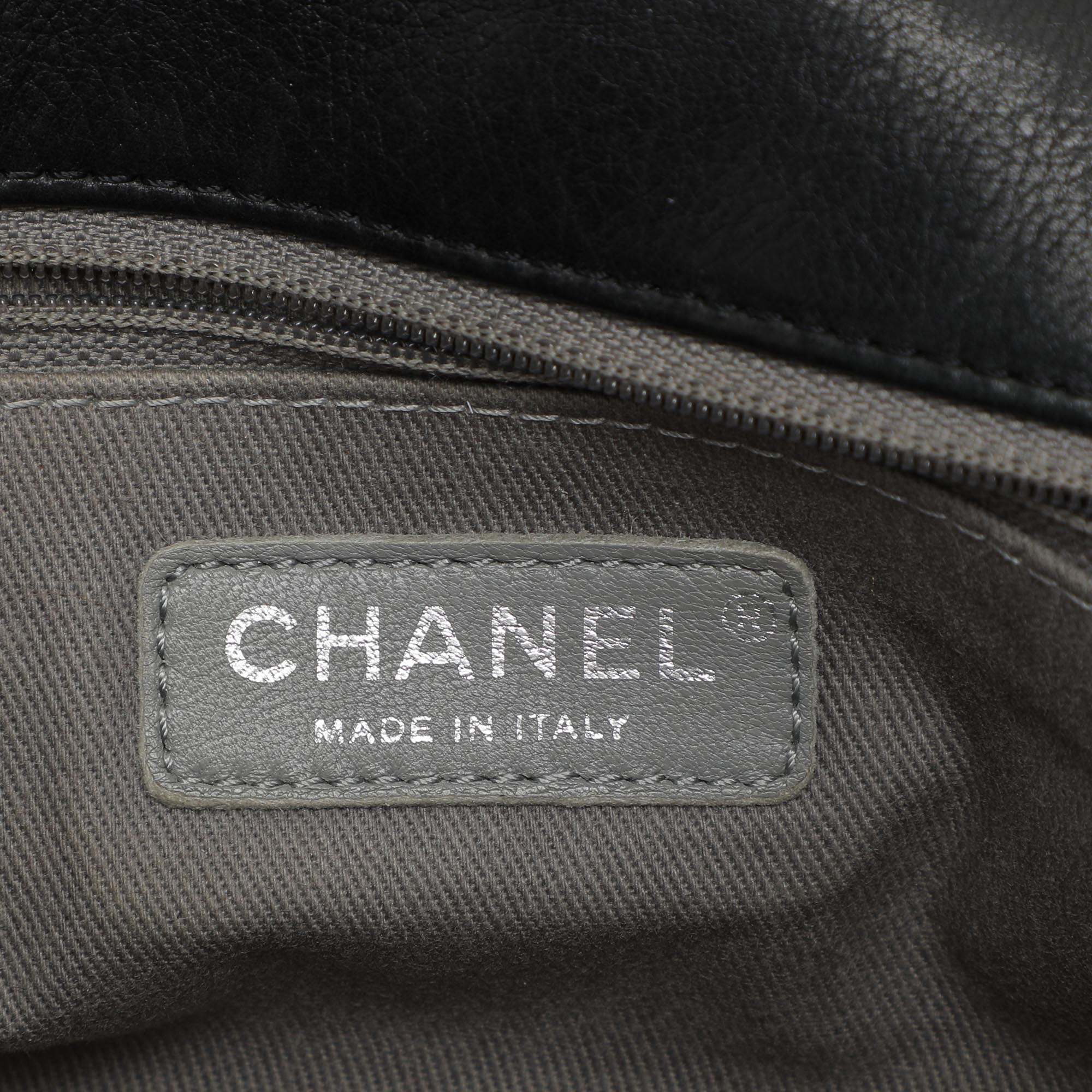 Chanel Black Wild Stitch Quilted Leather CC Split Pocket Shoulder Bag 