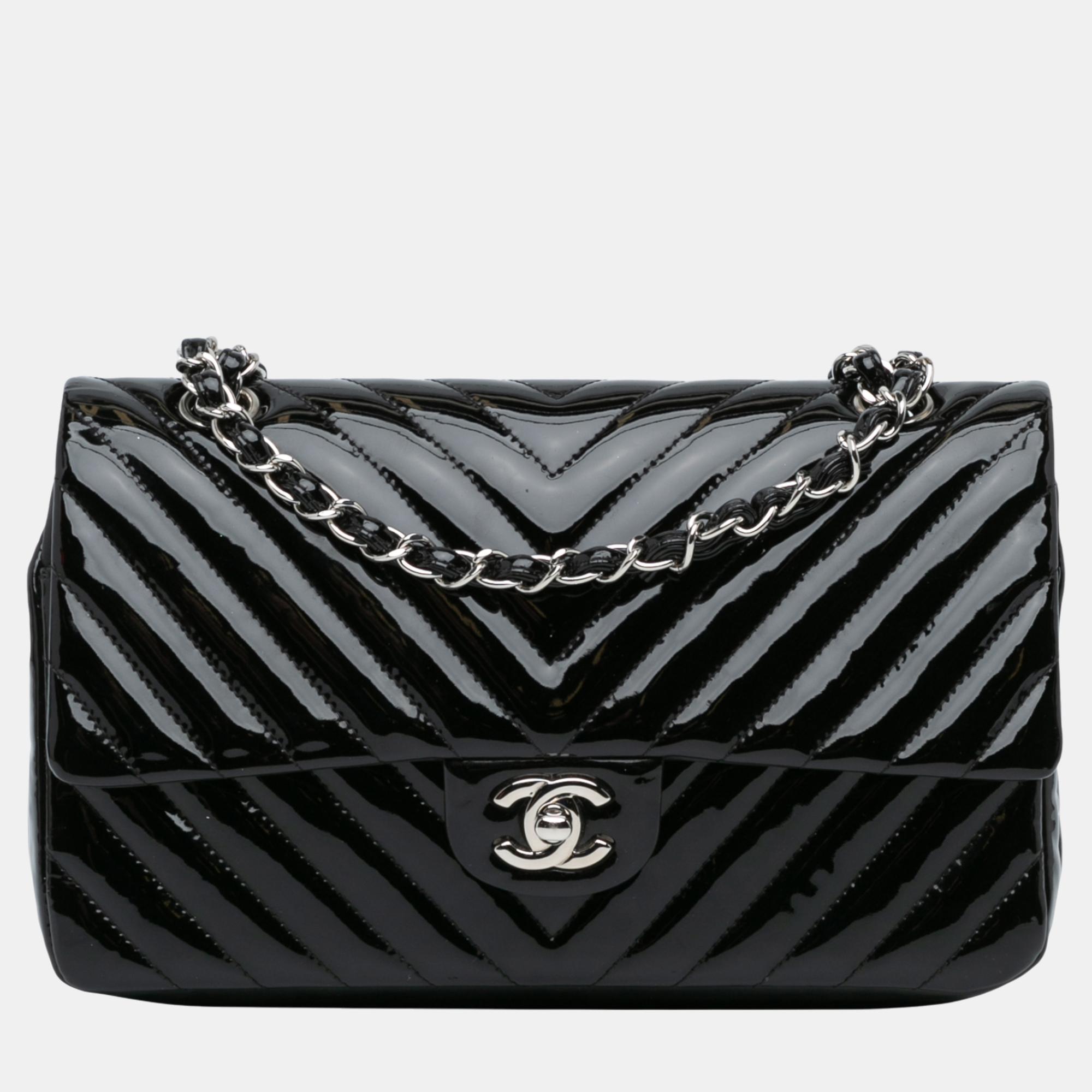 

Chanel Black Medium Classic Chevron Patent Double Flap