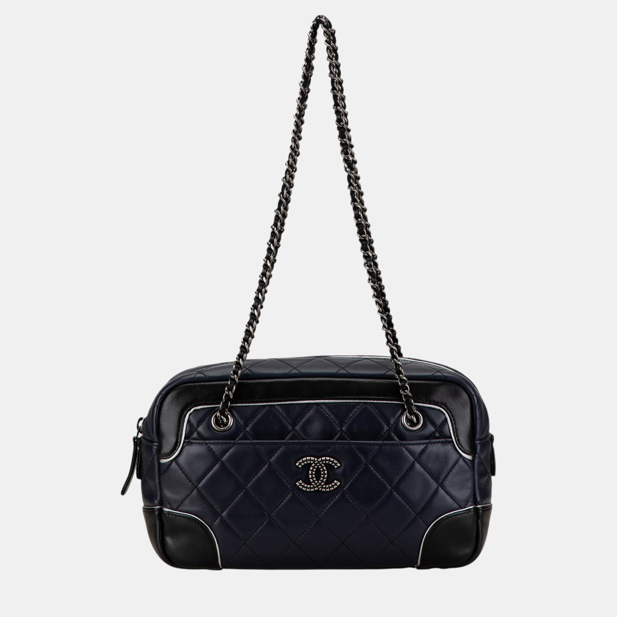 

Chanel Navy Blue/Black CC Quilted Lambskin Camera Bag