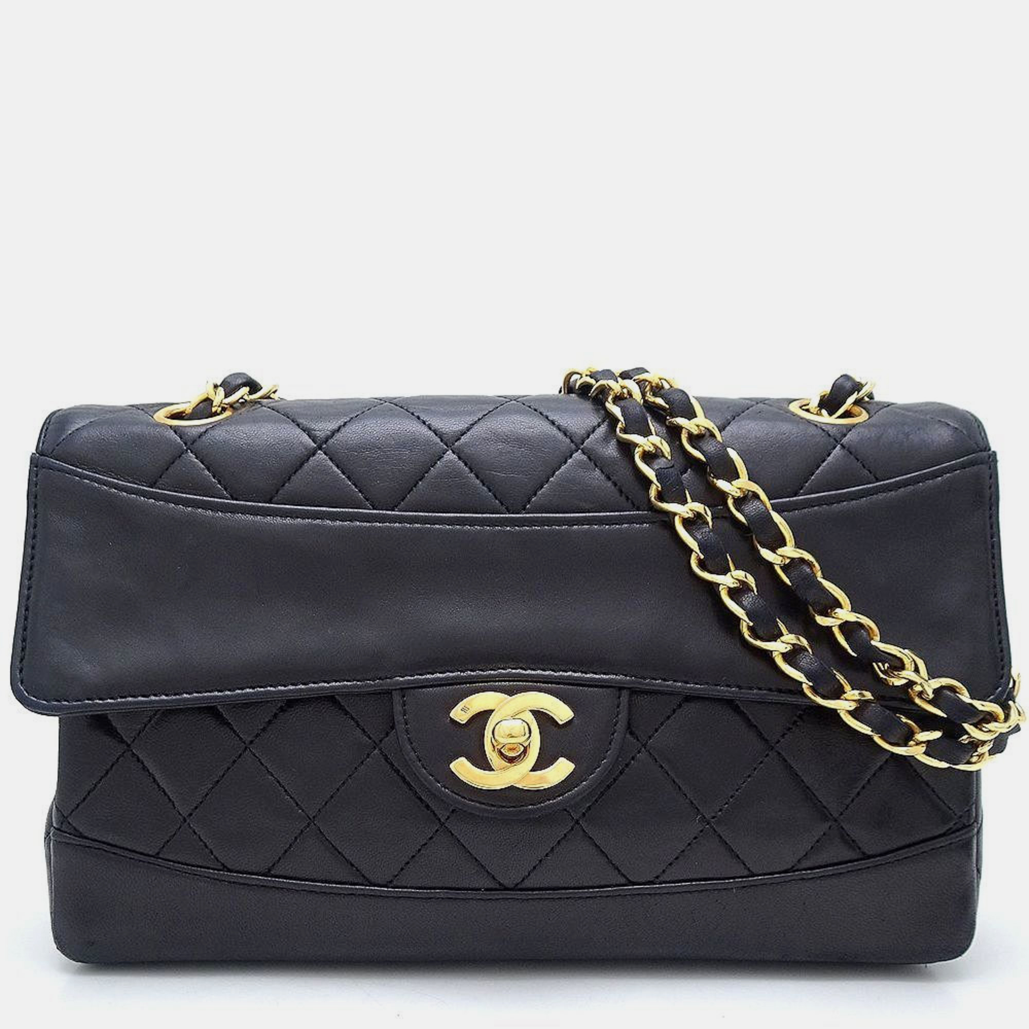 

Chanel Lambskin Black Chain Shoulder Bag