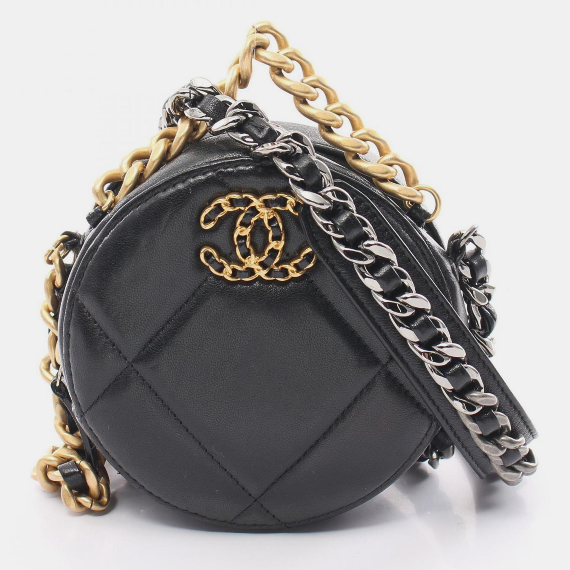 

Chanel Lambskin Black Chanel 19 Matelasse Shoulder Bag