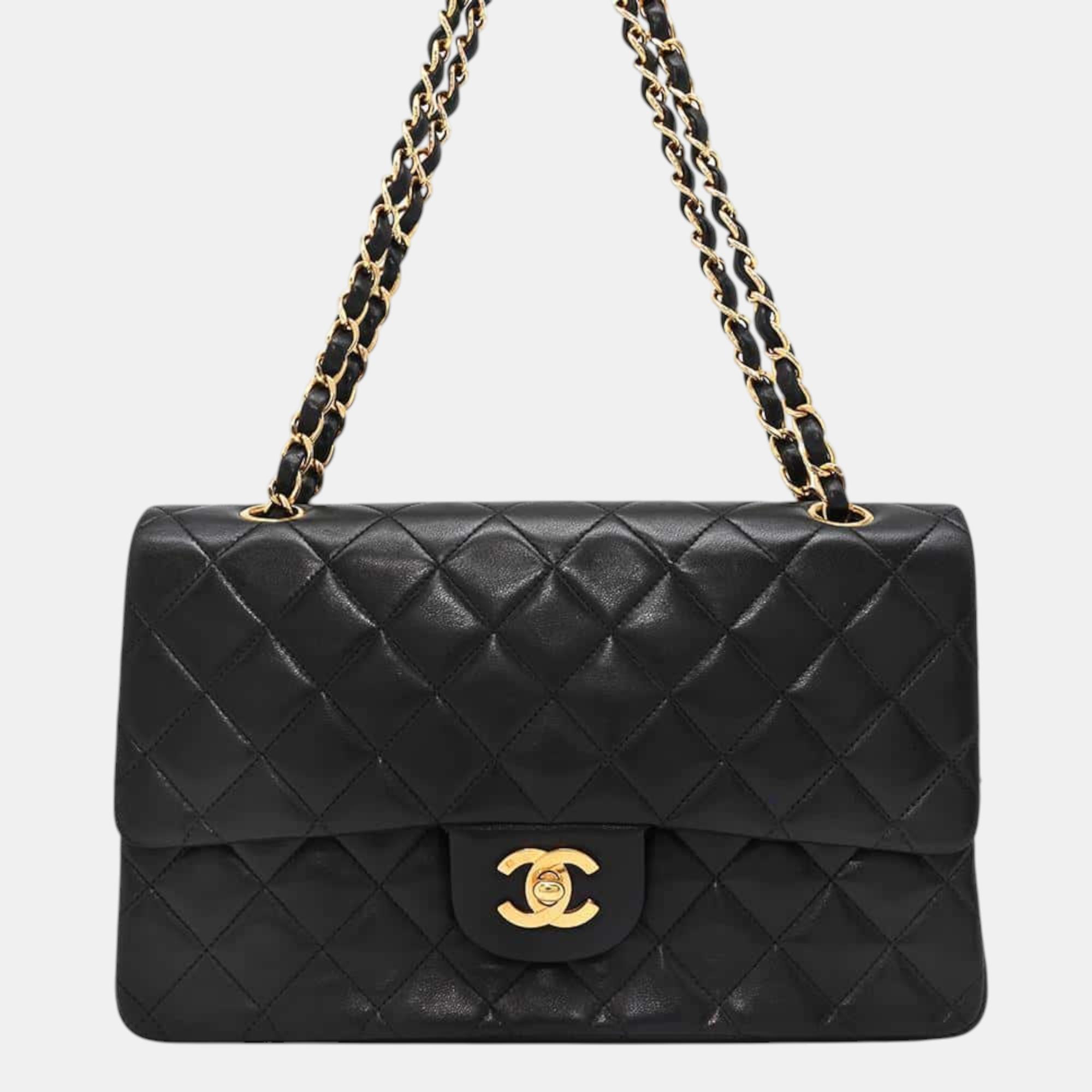 

Chanel Black Lambskin Matelasse Chain Shoulder Size