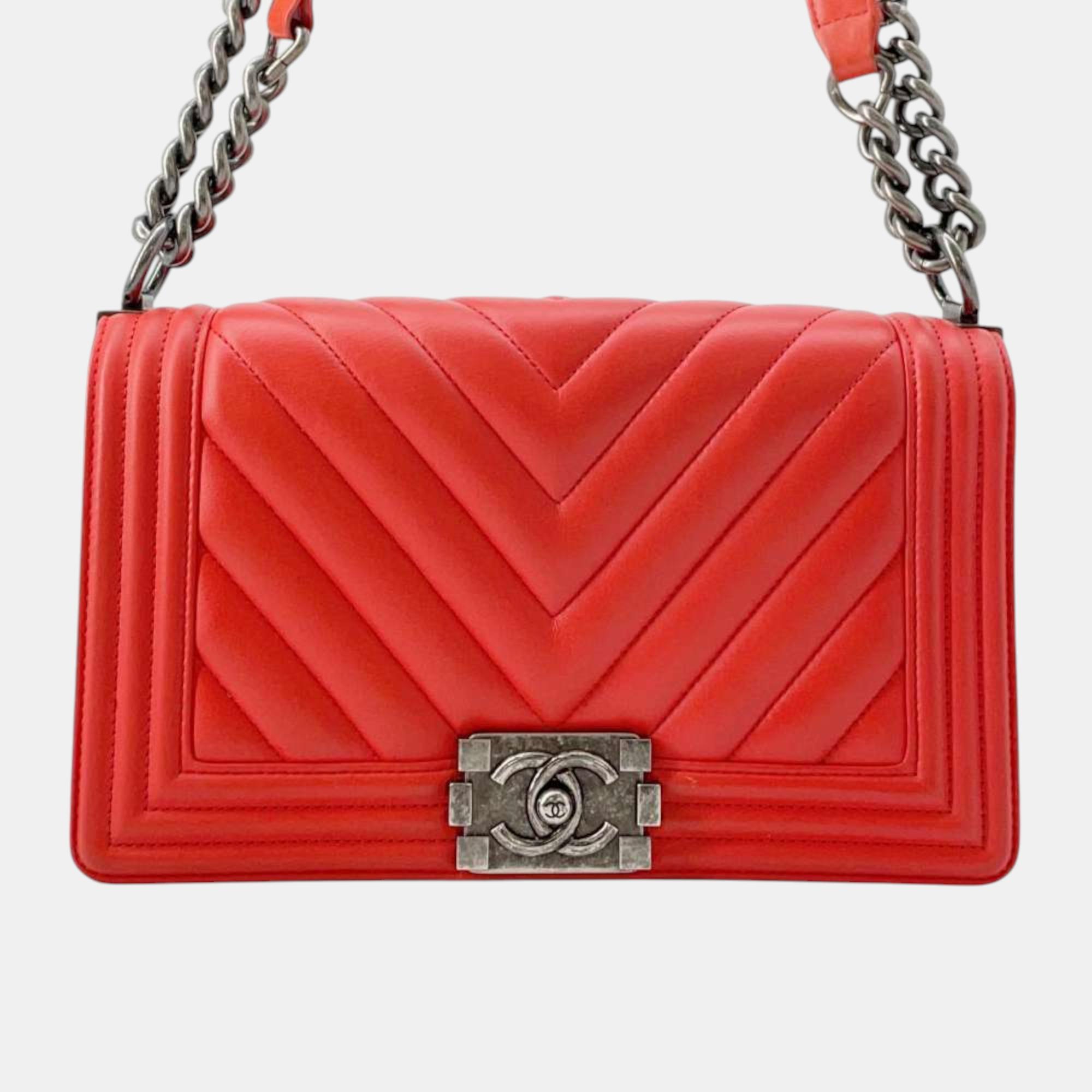 

Chanel Carnelian Lambskin Chevron Boy Chanel Chain Shoulder, Red