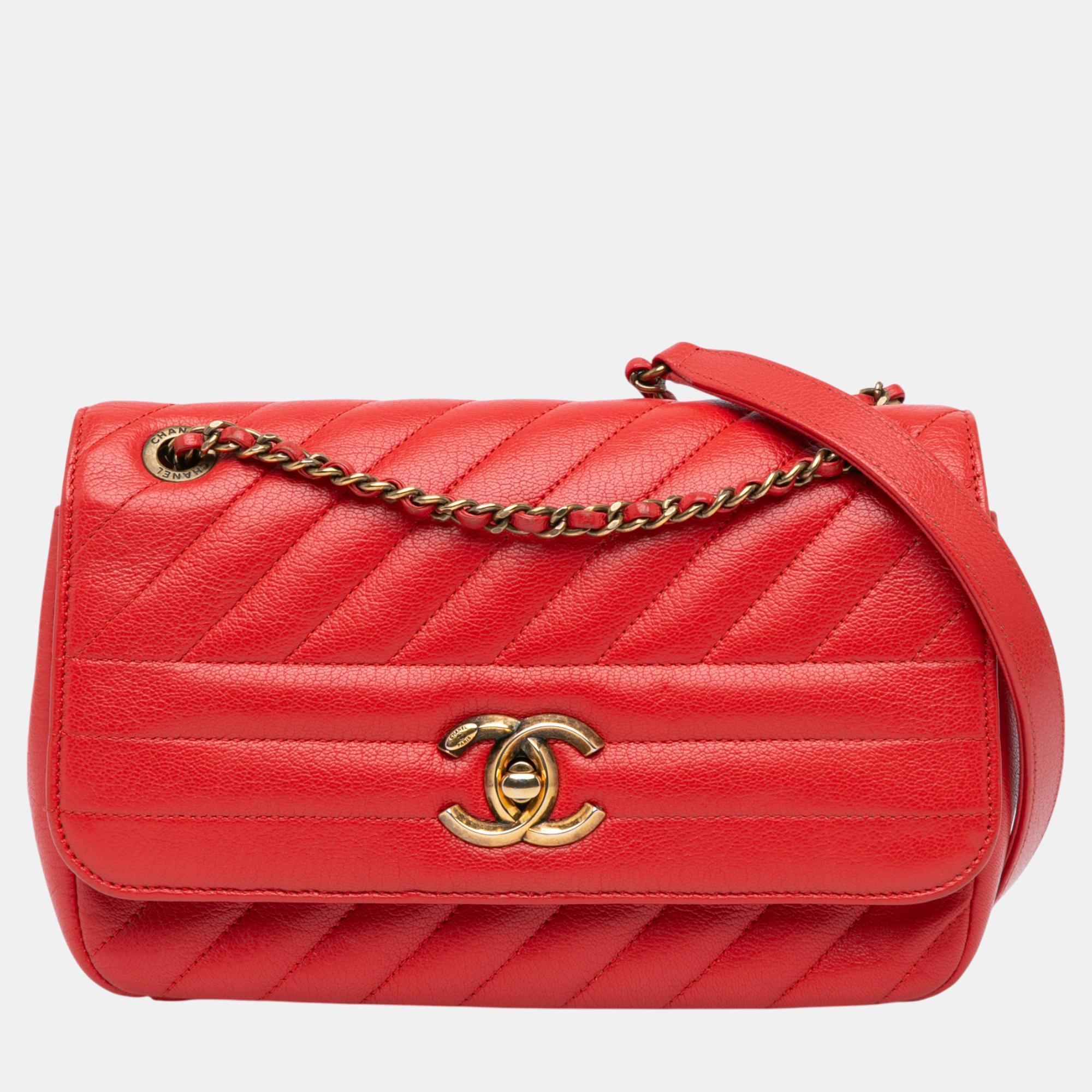 

Chanel Red Small Diagonal Quilted Goatskin Flap