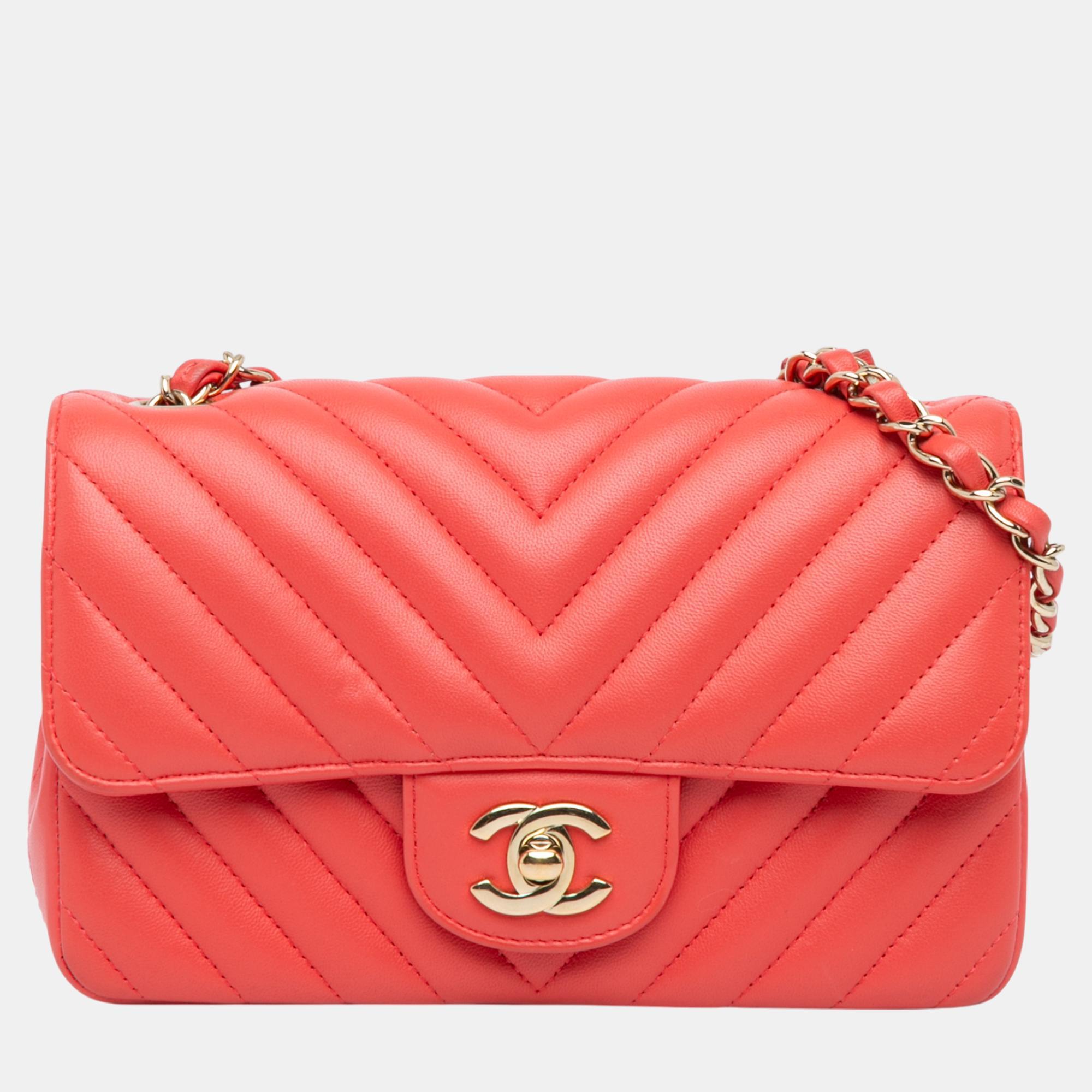 

Chanel Red Mini Rectangular Classic Chevron Lambskin Single Flap