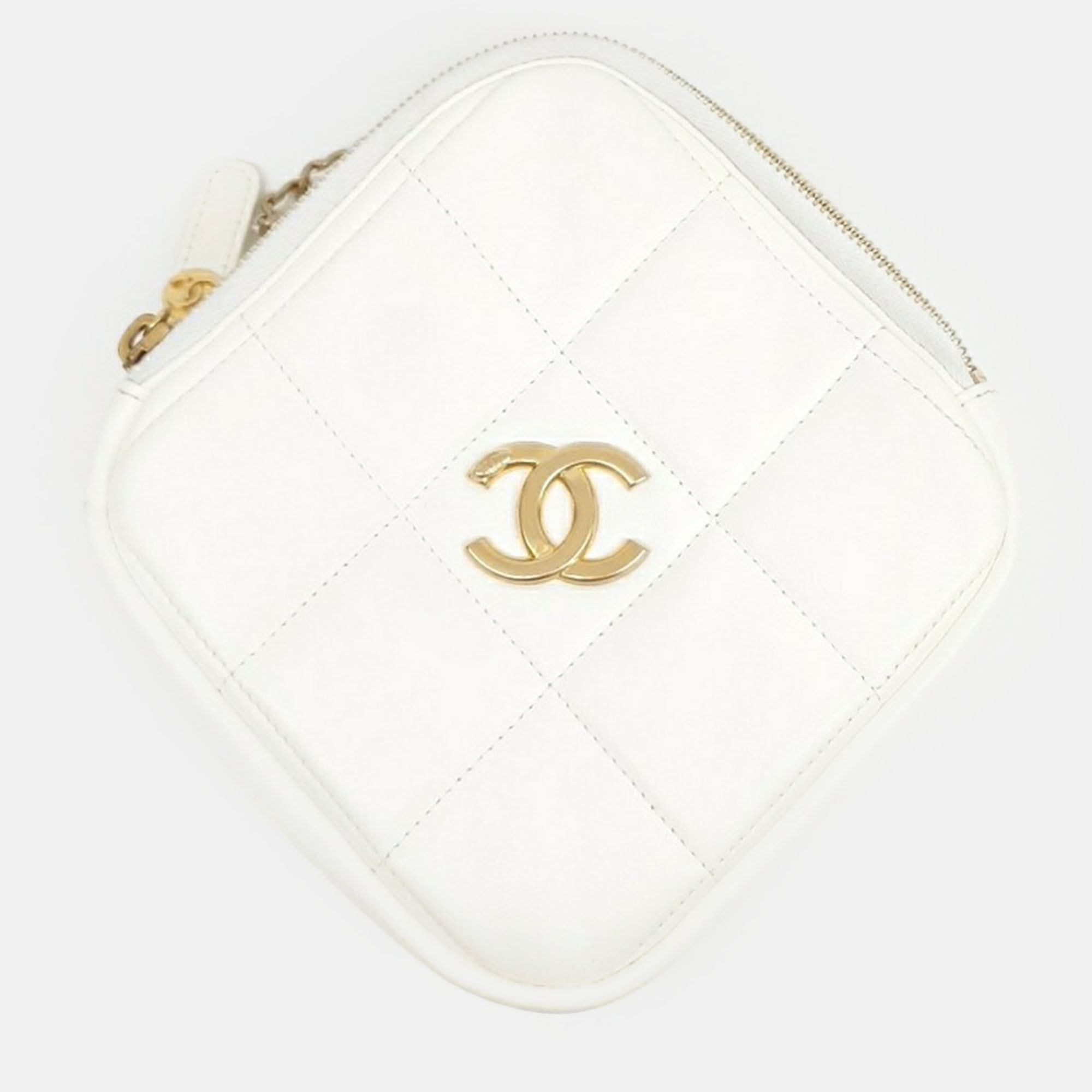 

Chanel Diamond Bag, White