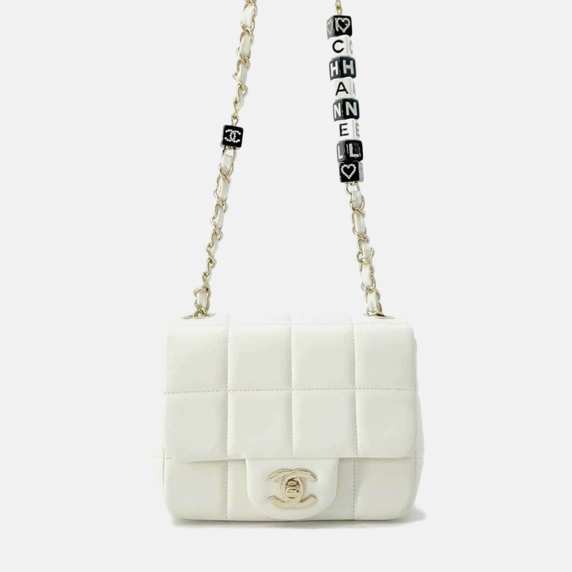 

Chanel White Lambskin Chocolate Bar Mini Flap Chain Shoulder Bag