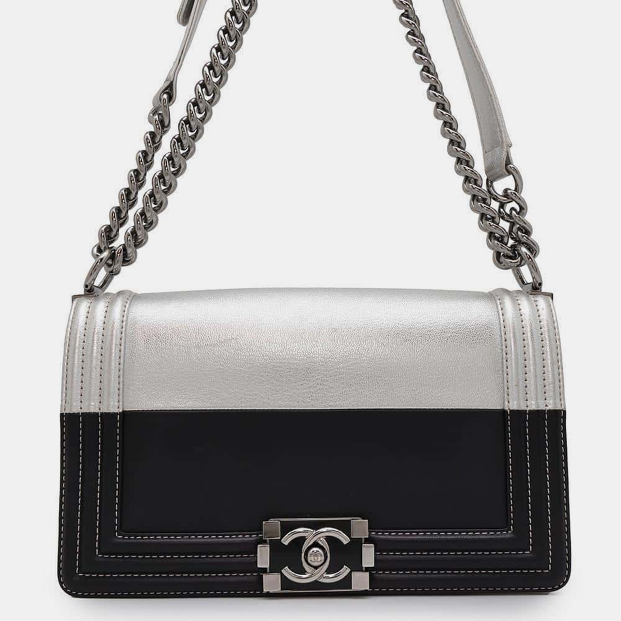 

Chanel Black/Silver Leather Boy Chanel Chain Shoulder Bag