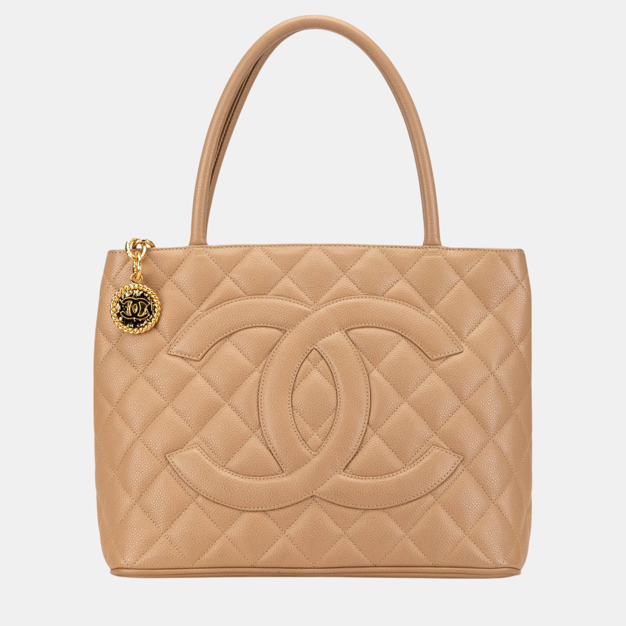 

Chanel Beige/Brown Caviar Medallion Tote