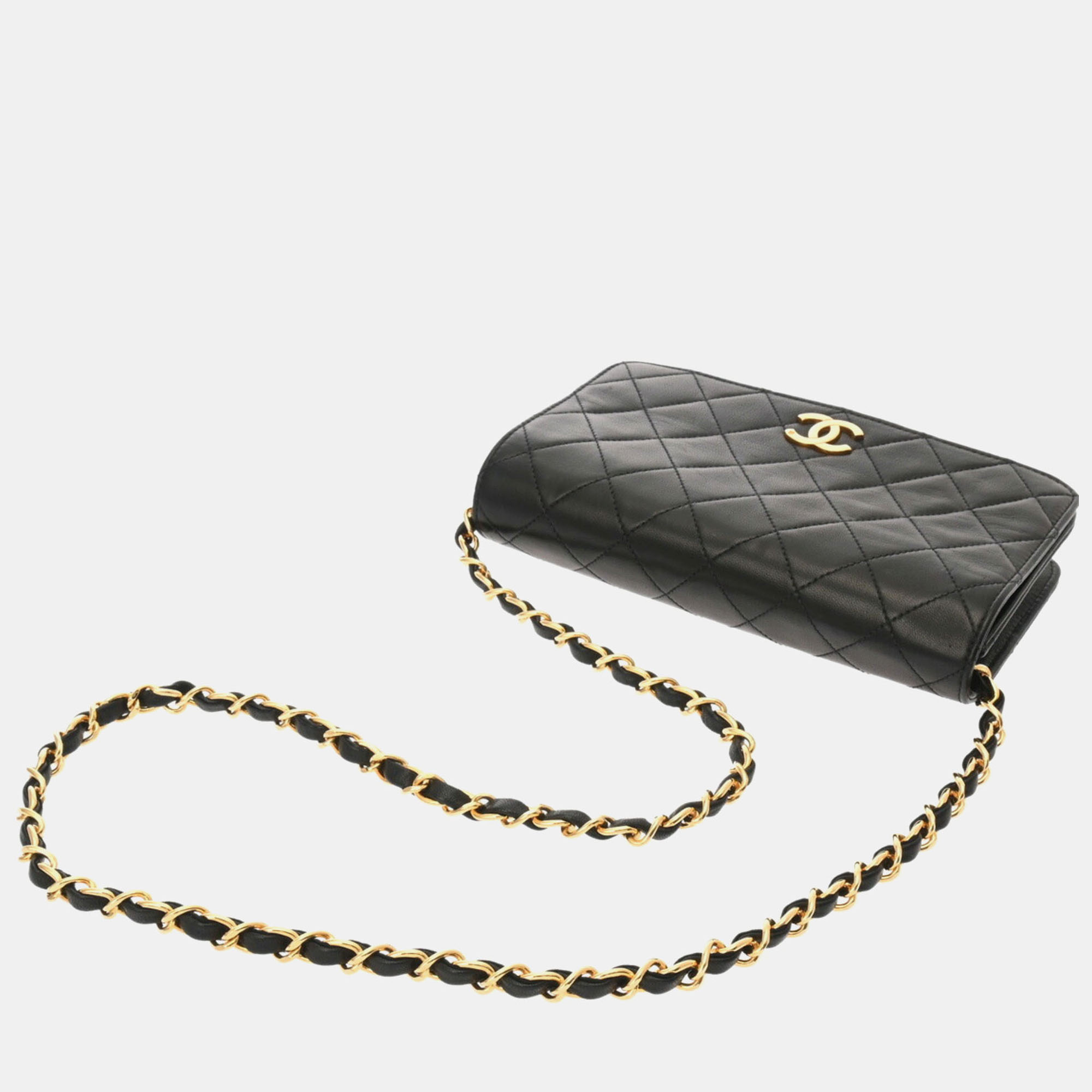 Chanel Black Lambskin Matelasse Chain Shoulder 19 Bag 
