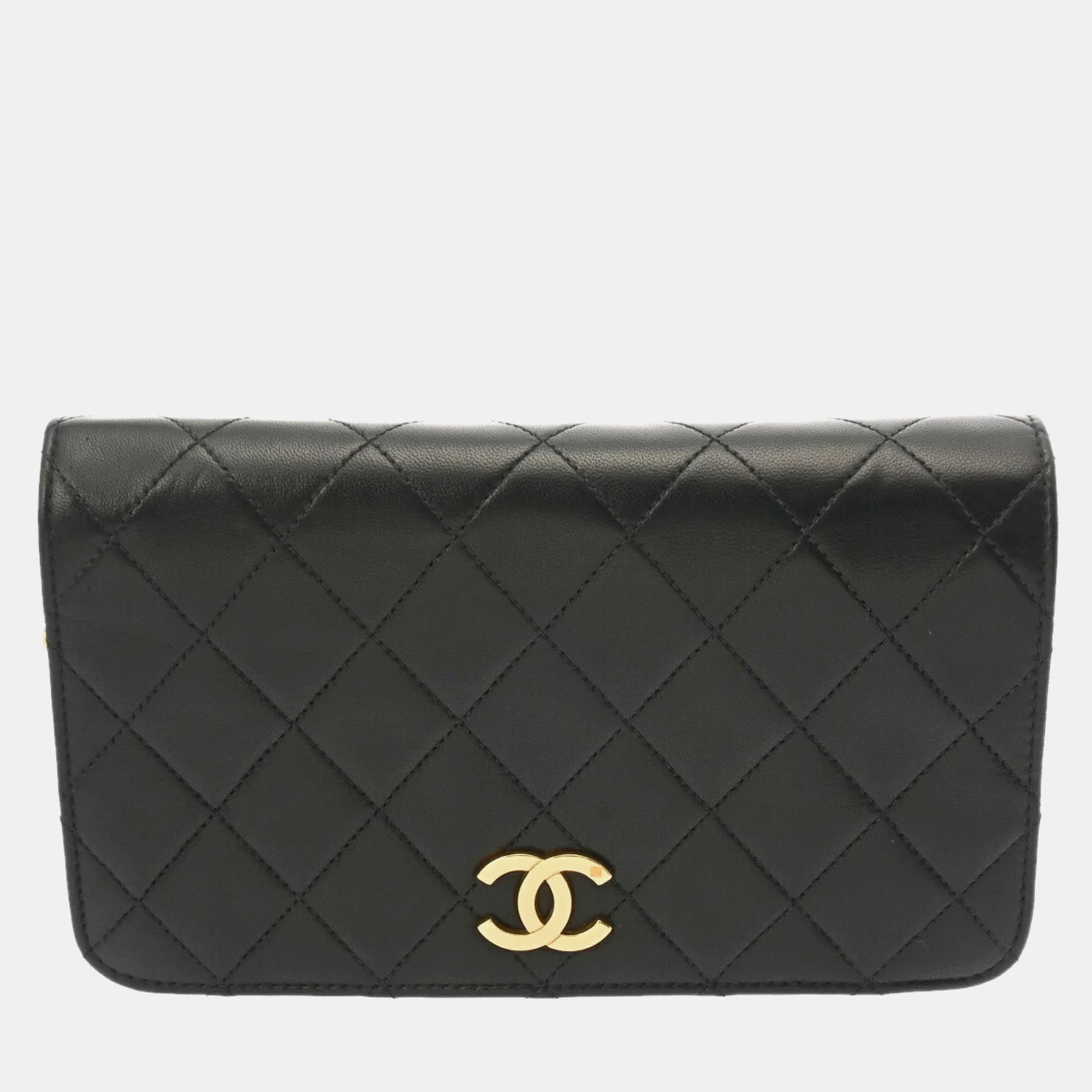 Chanel Black Lambskin Matelasse Chain Shoulder 19 Bag 