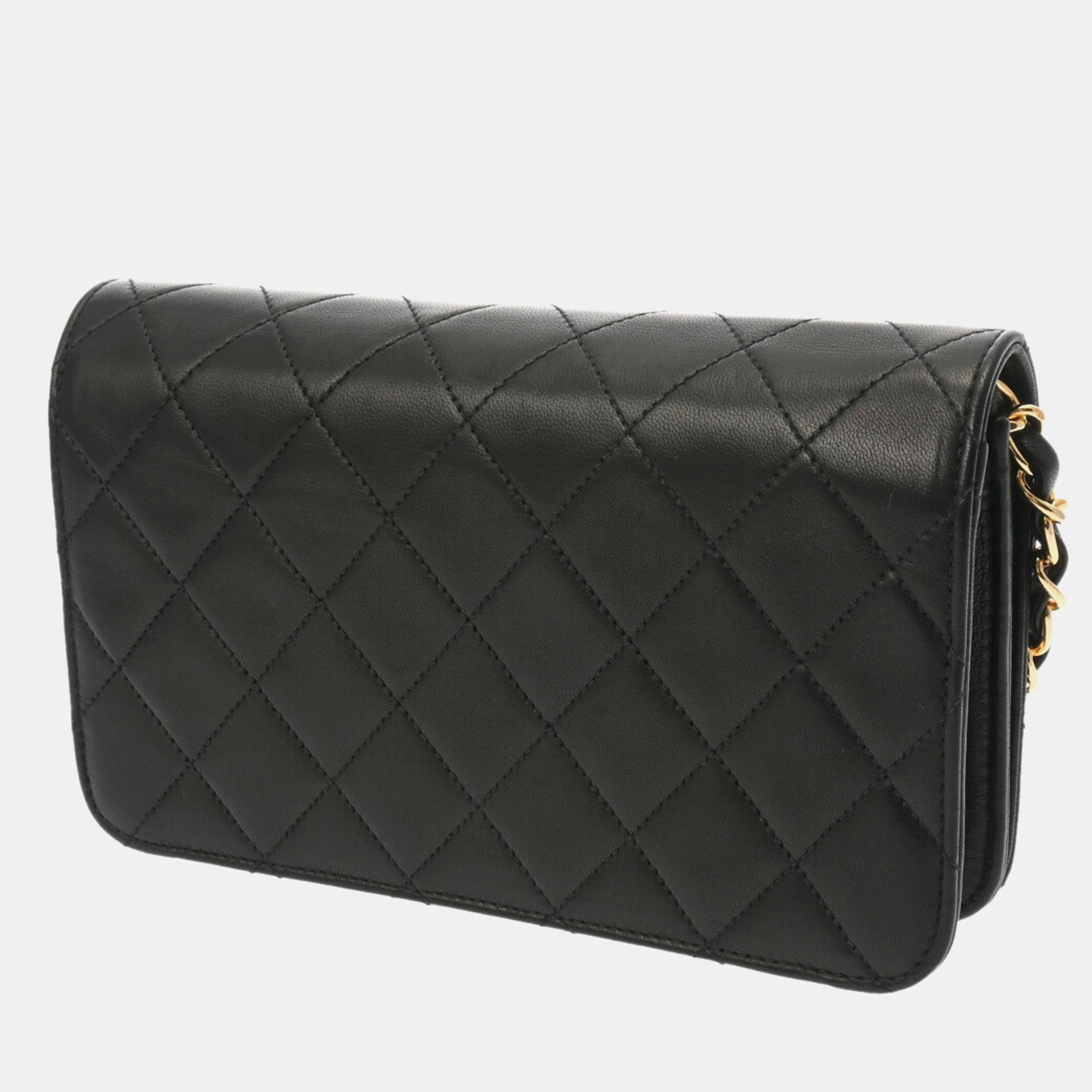 Chanel Black Lambskin Matelasse Chain Shoulder 19 Bag 