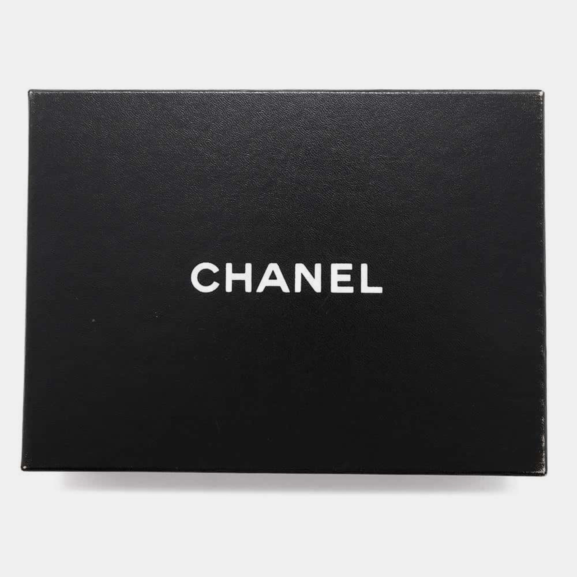 Chanel Lambskin White Coco Mark Matelasse Round Chain Shoulder Bag 