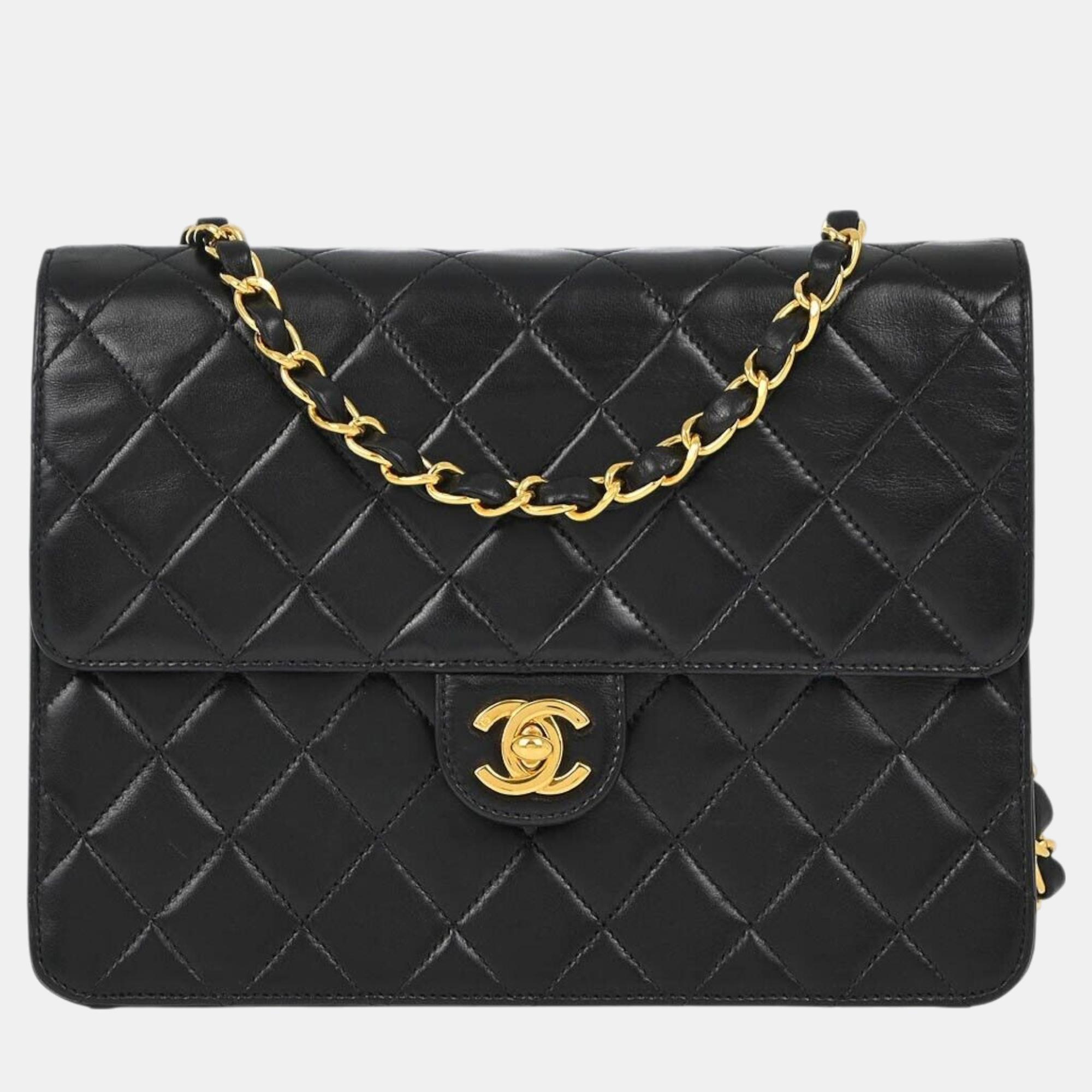 

Chanel Black Lambskin Turnlock Small Half Flap Shoulder Bag