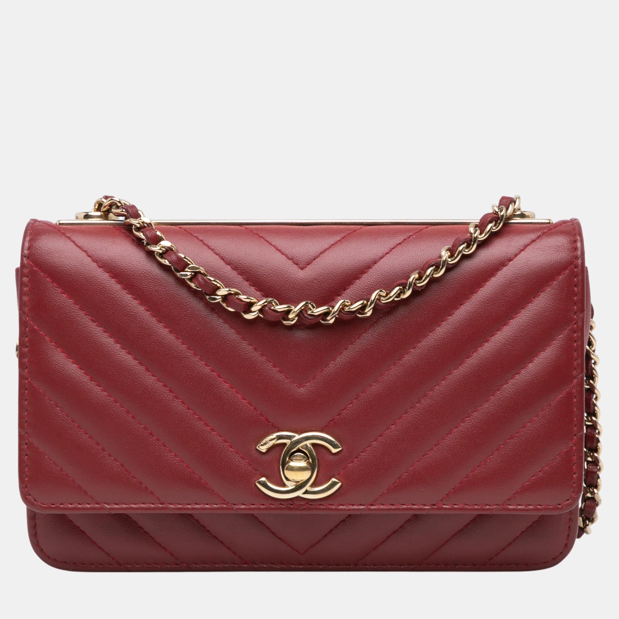 

Chanel Chevron Quilted Lambskin Trendy CC Chain Wallet on Chain, Red