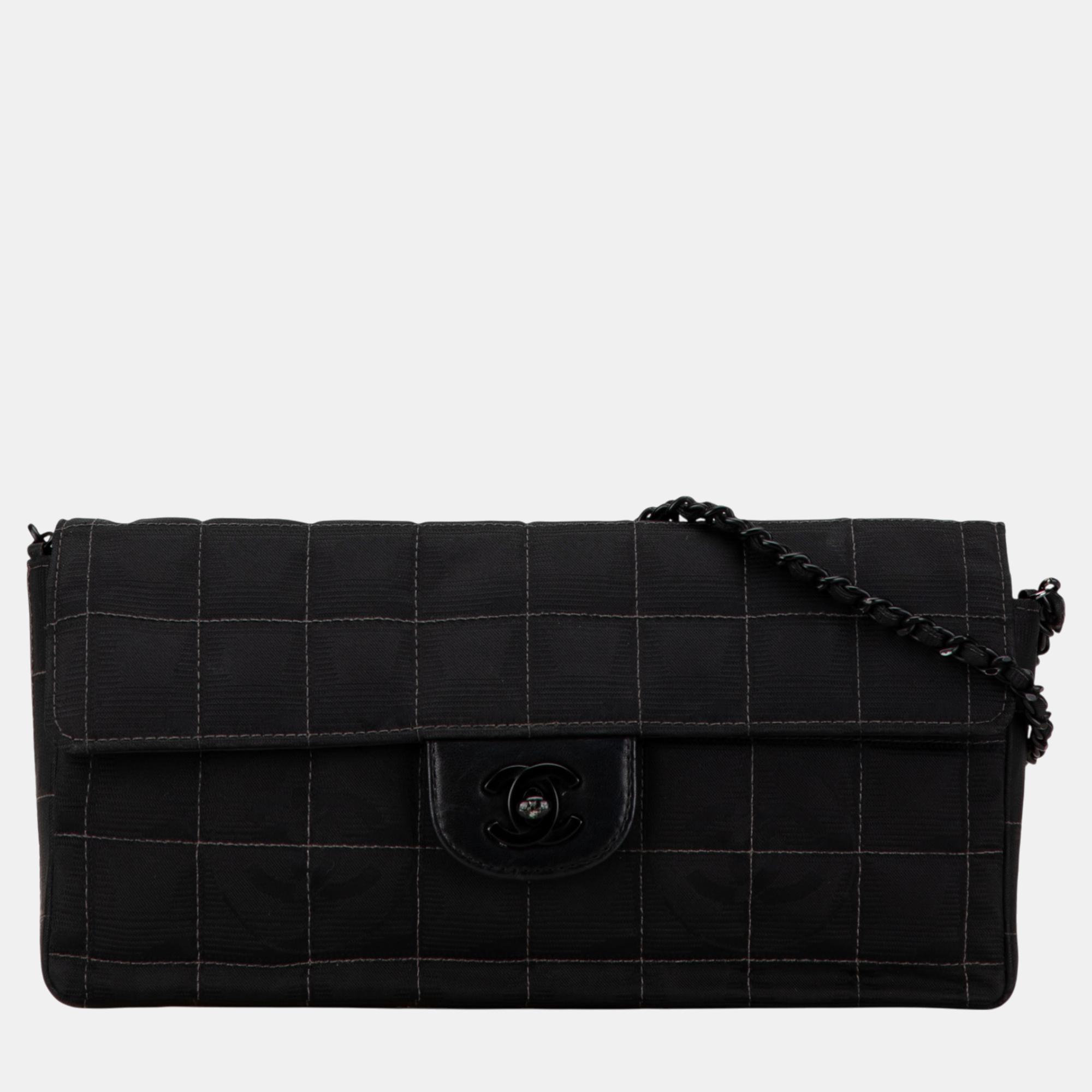 

Chanel New Travel Line East West Flap, Black