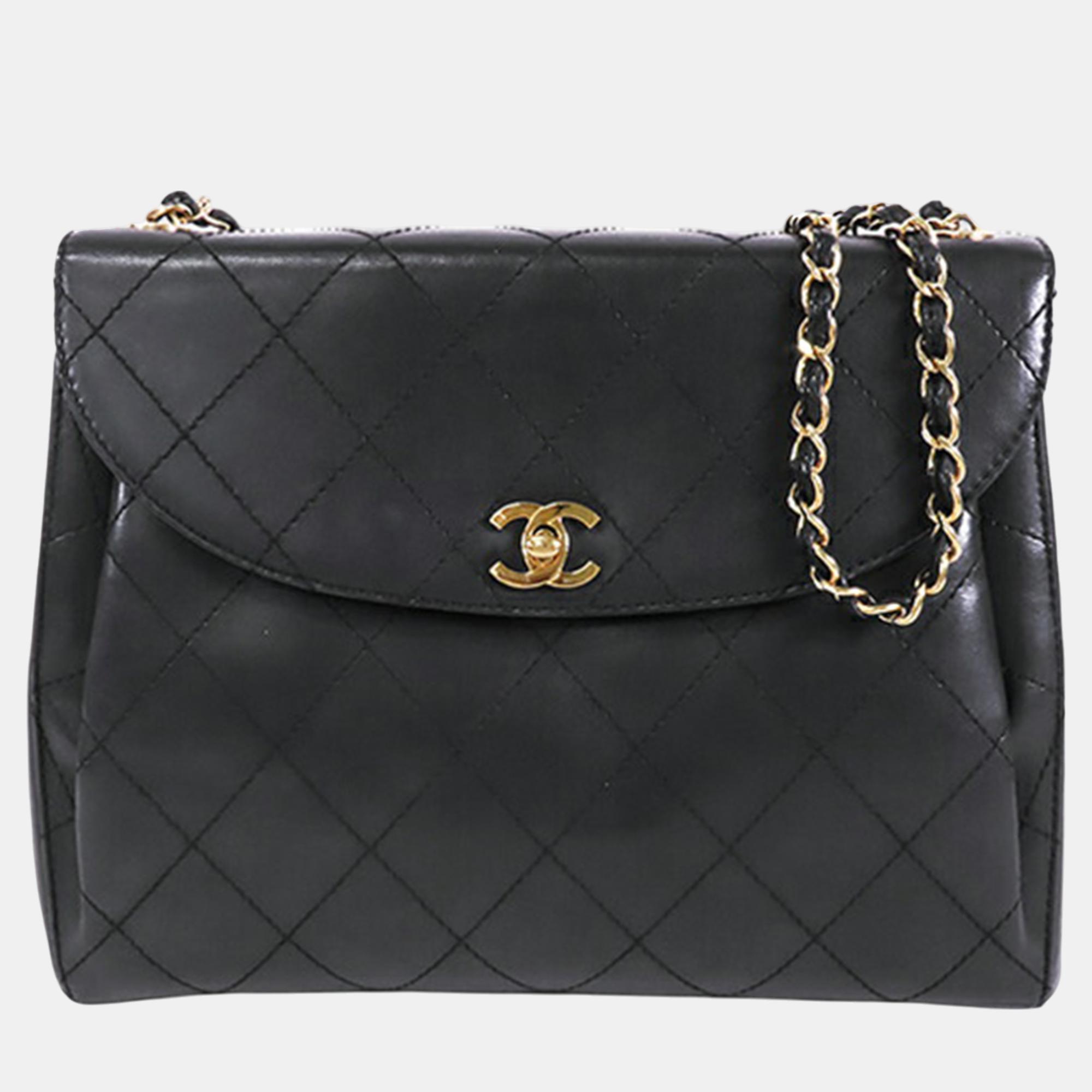 

Chanel Quilted Lambskin Round Flap Bag, Black