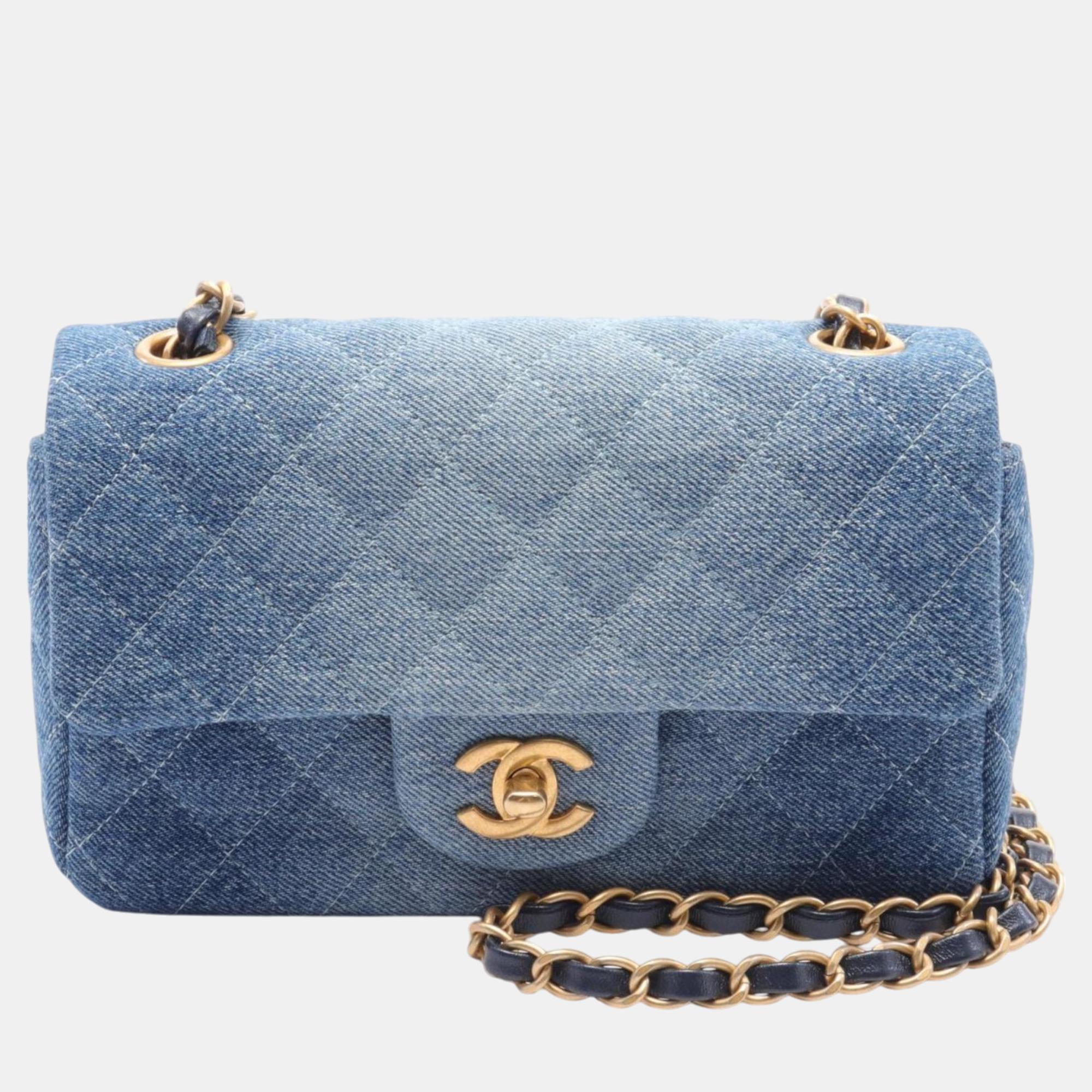 

Chanel Navy Denim Matelasse 20 Shoulder Bag, Navy blue