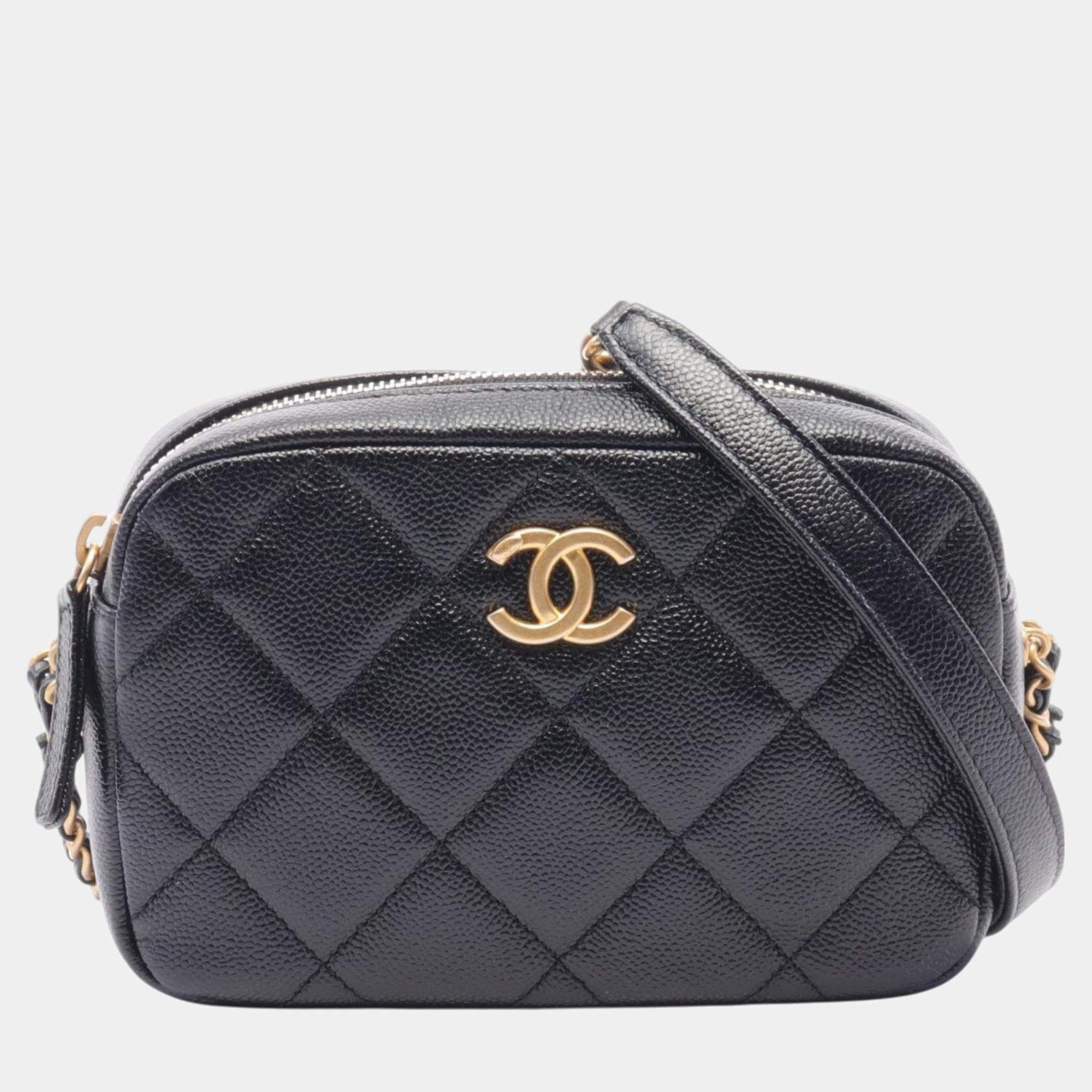 

Chanel Black Leather Grained Calfskin Matelasse Shoulder Bag