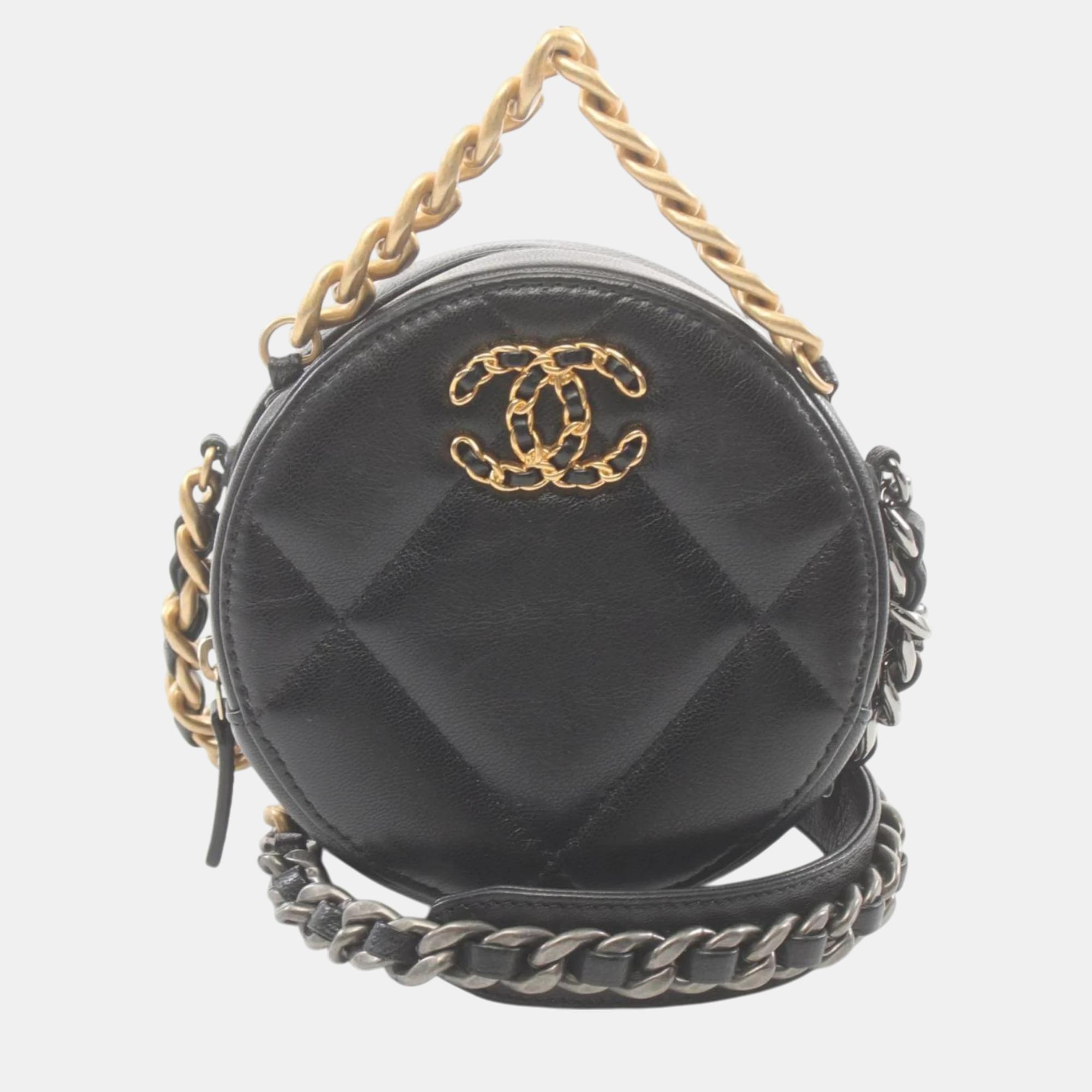 

Chanel Black Lambskin (Sheepskin) 19 Matelasse Shoulder Bag