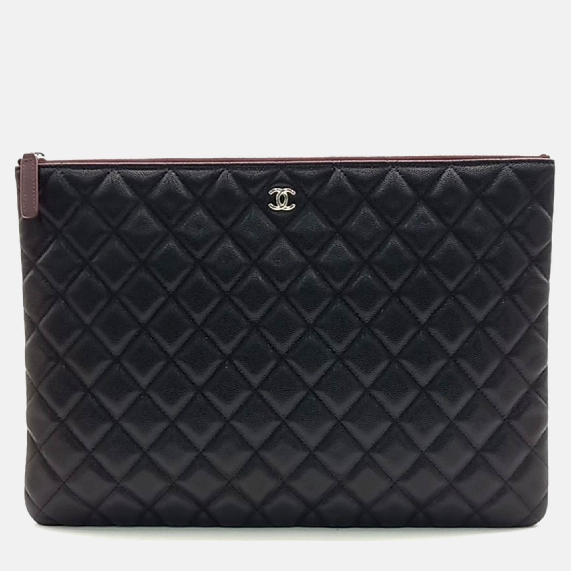 

Chanel Black Leather Caviar Large Clutch