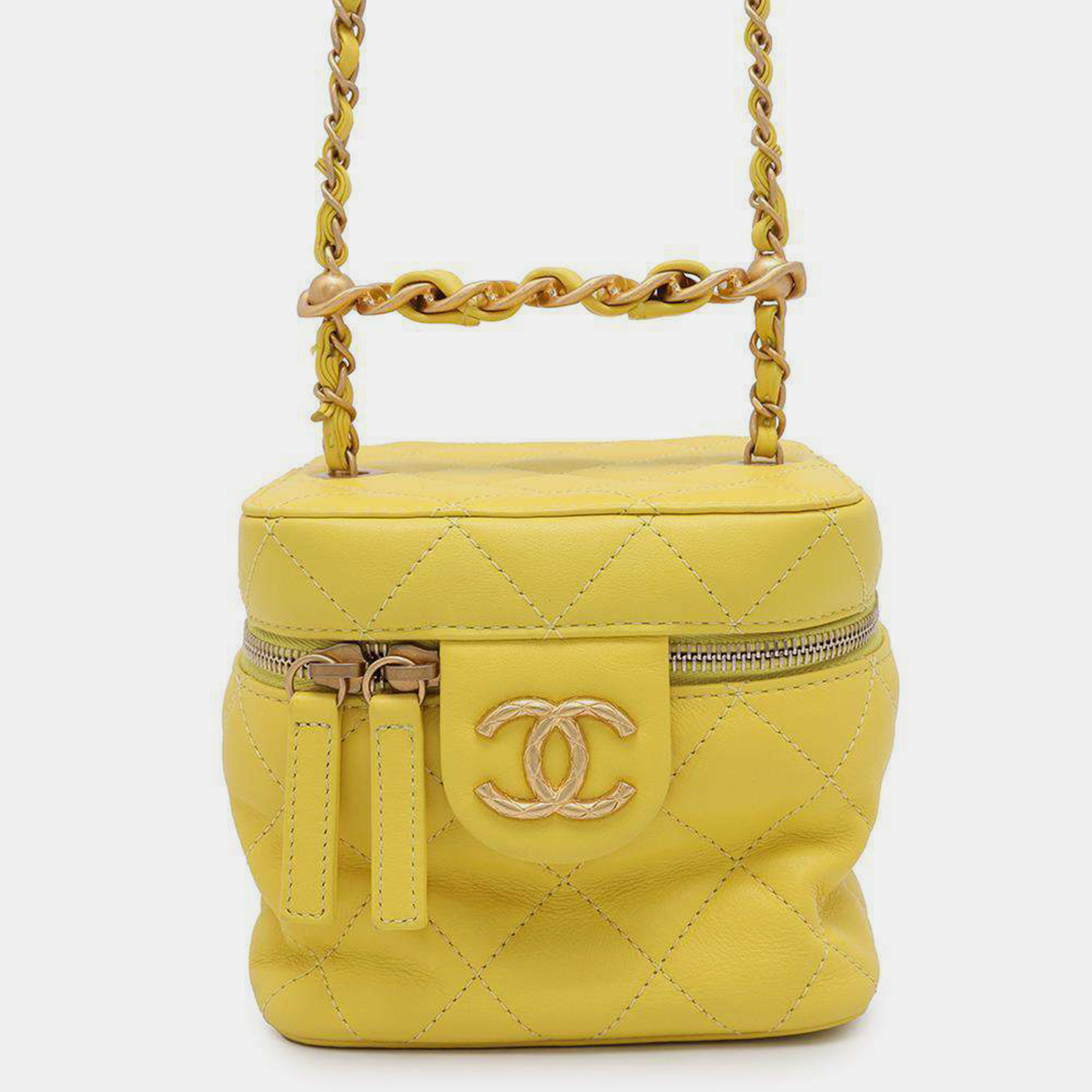 

Chanel Yellow Lambskin Matelasse Vanity chain shoulder Bag Size Small