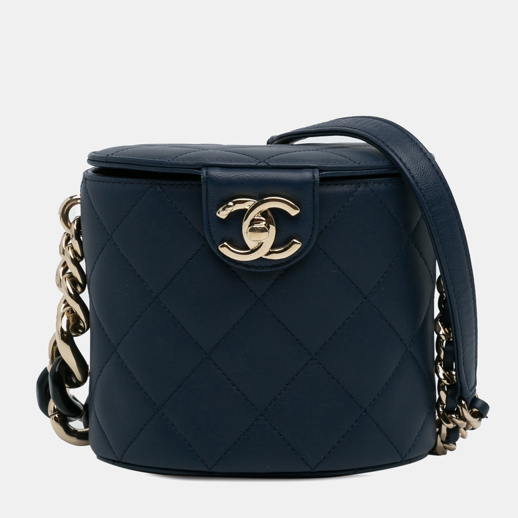 

Chanel Blue Leather Chanel CC Round Vanity Bag