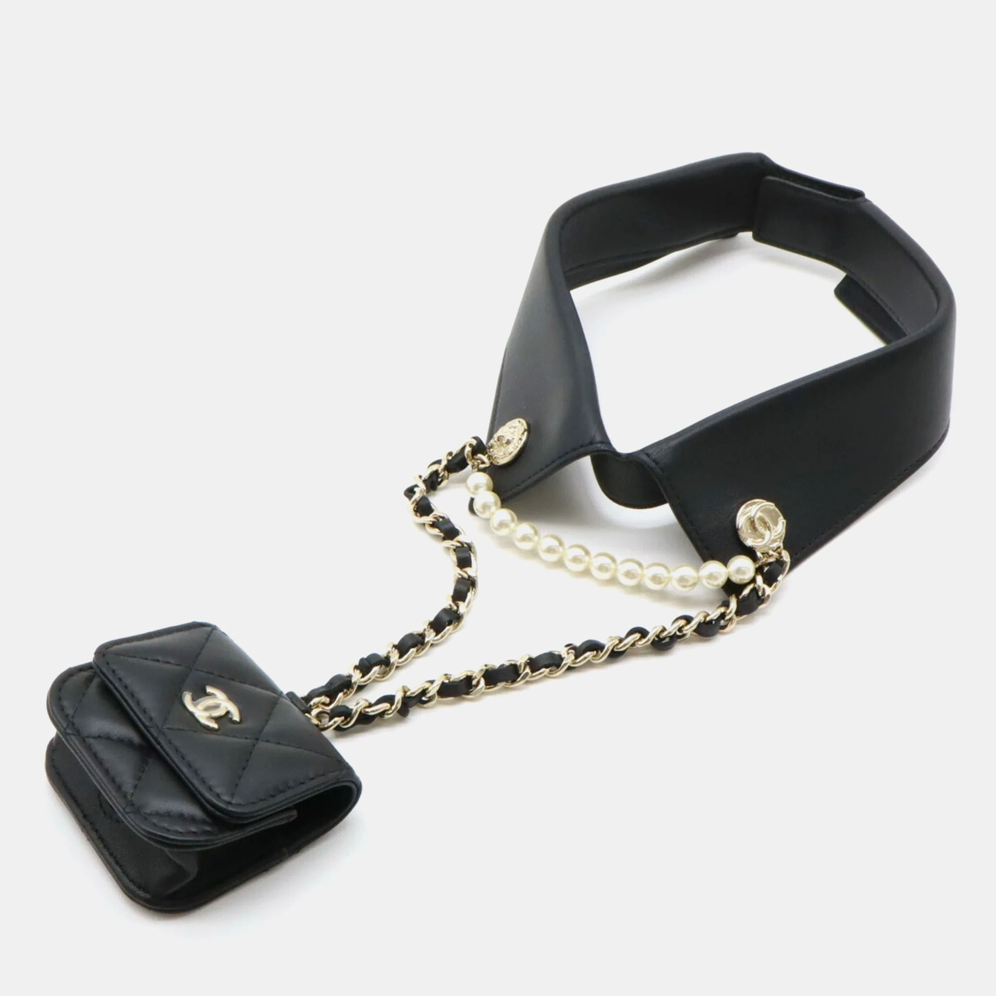 

Chanel Leather Black Matelasse Collar Coco Mark Earphone Case