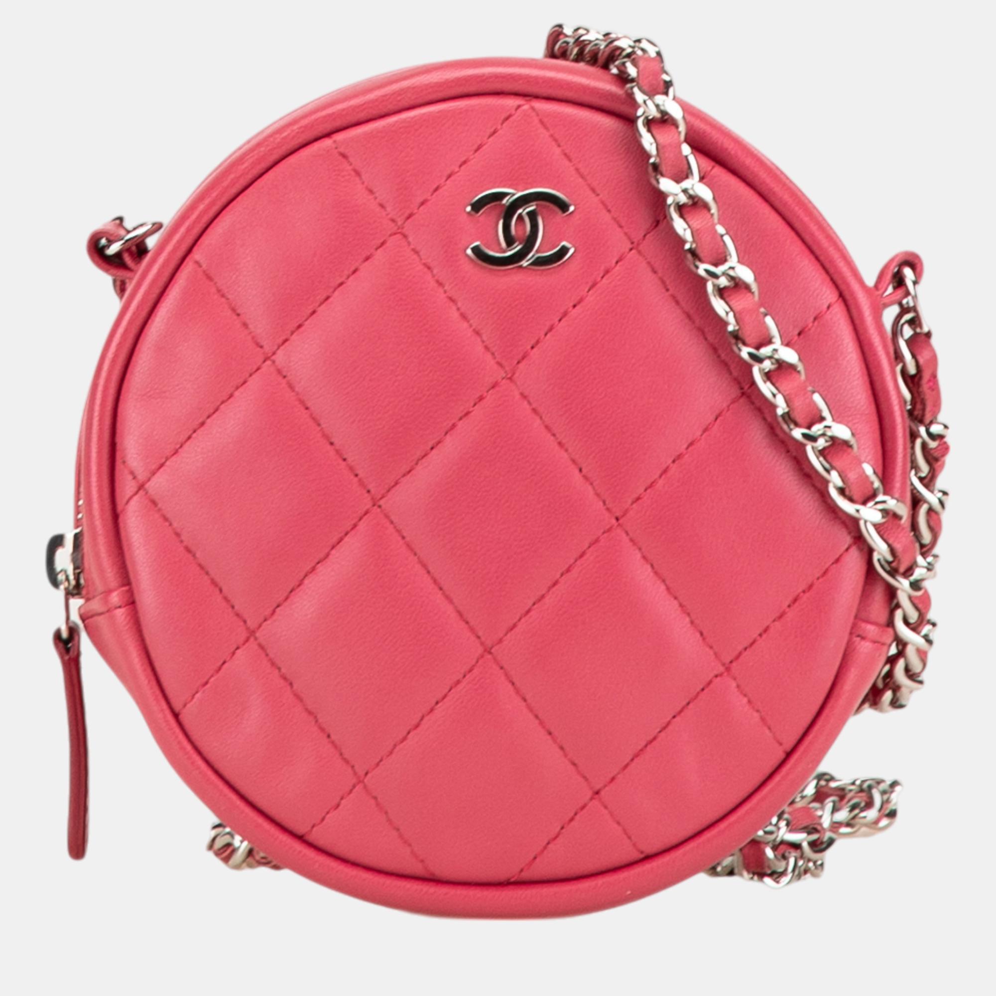 

Chanel Pink Quilted Lambskin Round Clutch With Chain