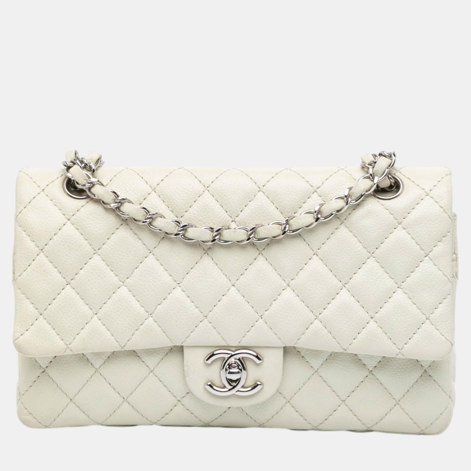 

Chanel White Medium Classic Caviar Double Flap