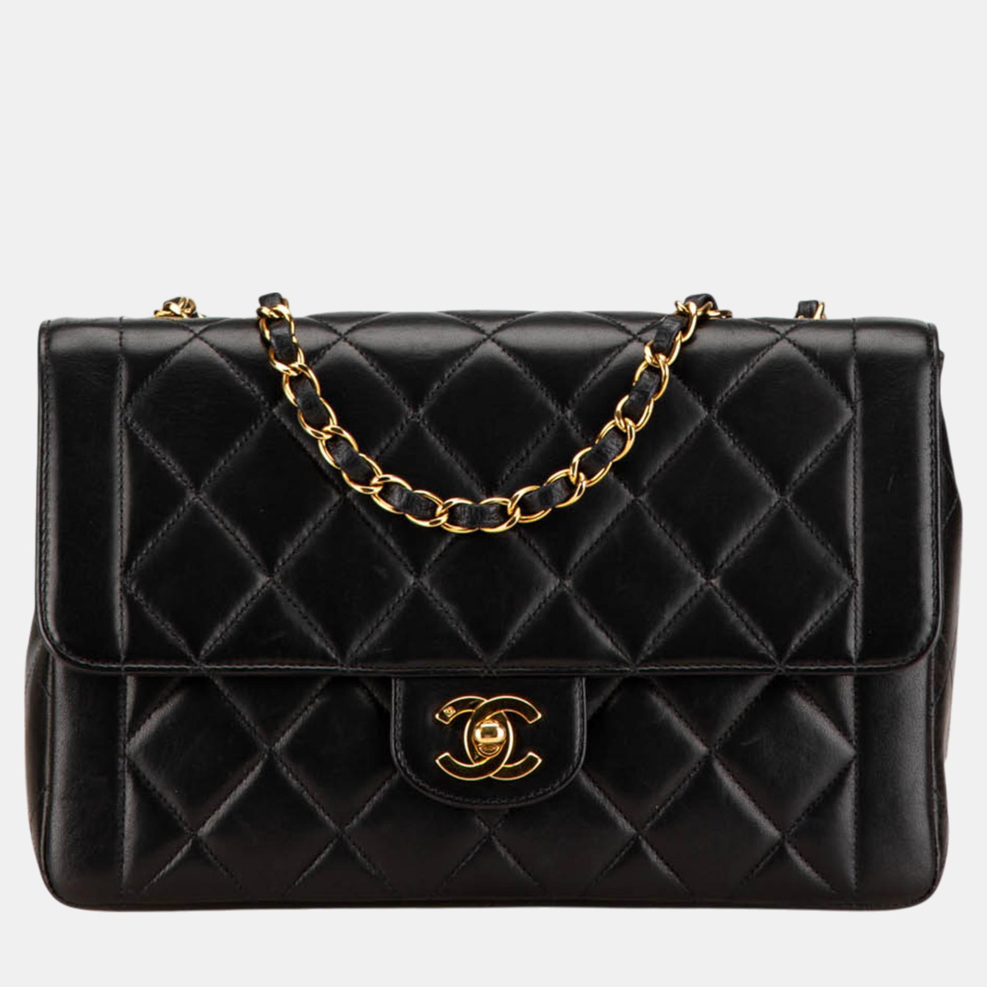 

Chanel Black Medium Quilted Lambskin Border Single Flap