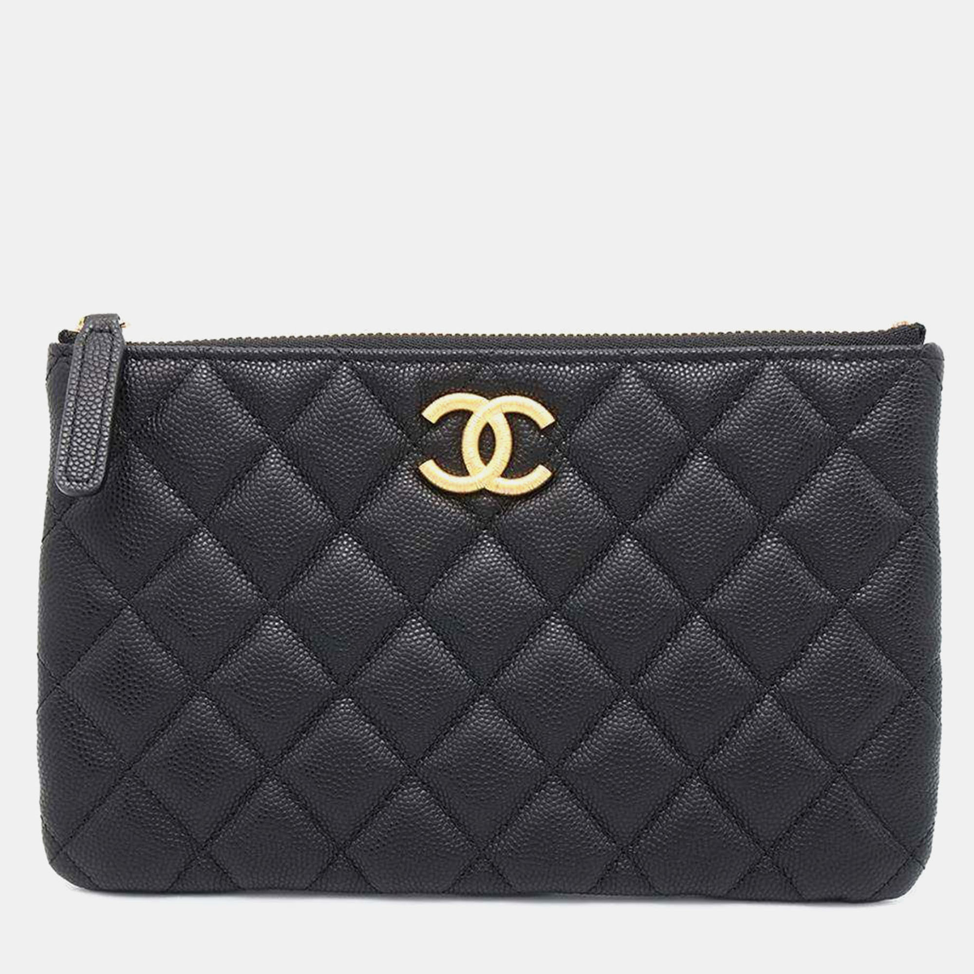 

Chanel Black Caviar Leather Matelasse Cc Logo Flat Pouch