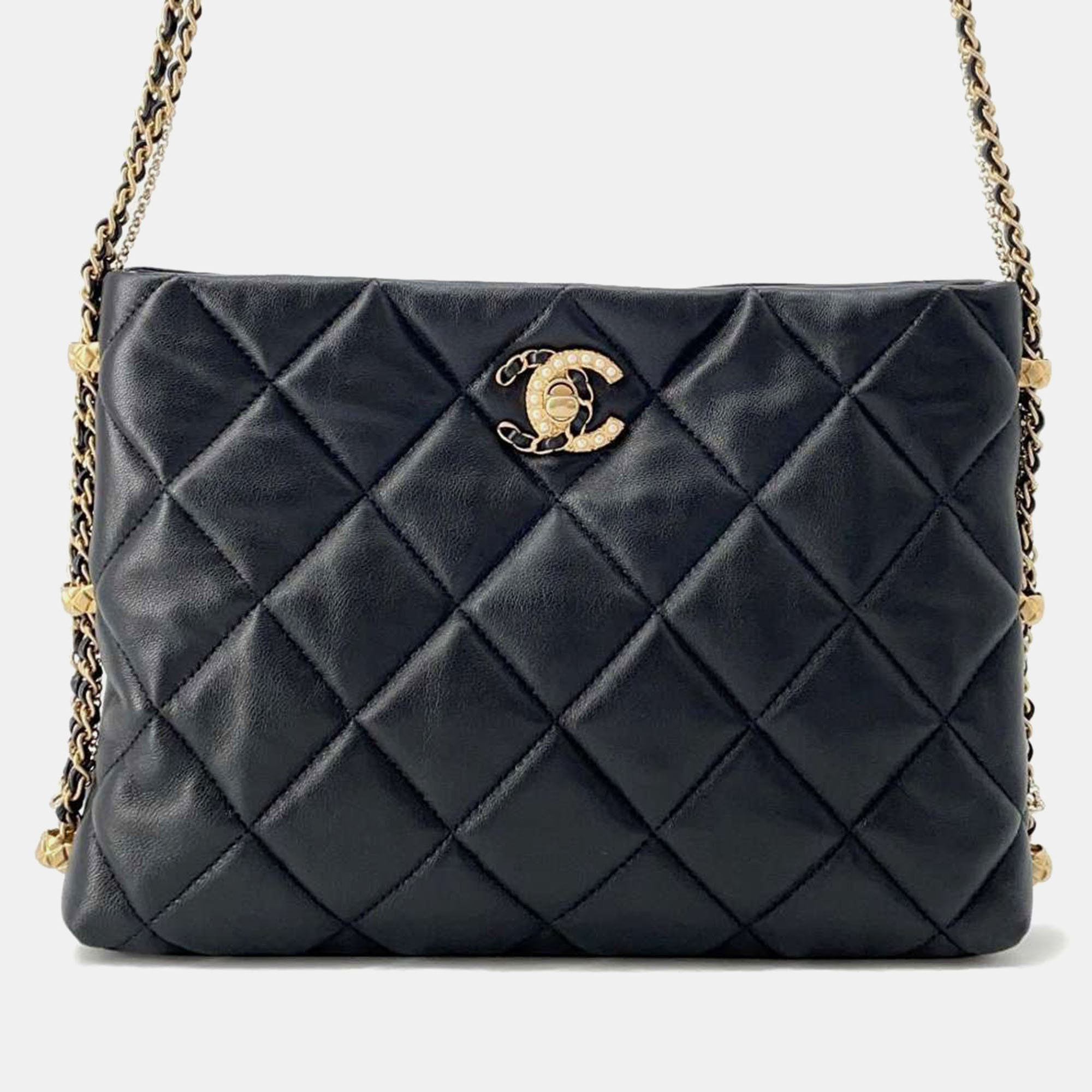 

Chanel Black Lambskin Matelasse Side Chain Shoulder Bag