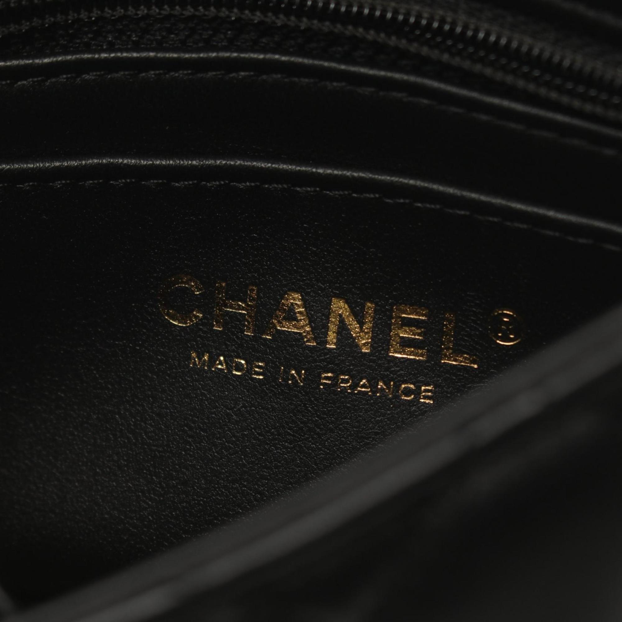 Chanel Black Lambskin Matelasse Shoulder Bag 