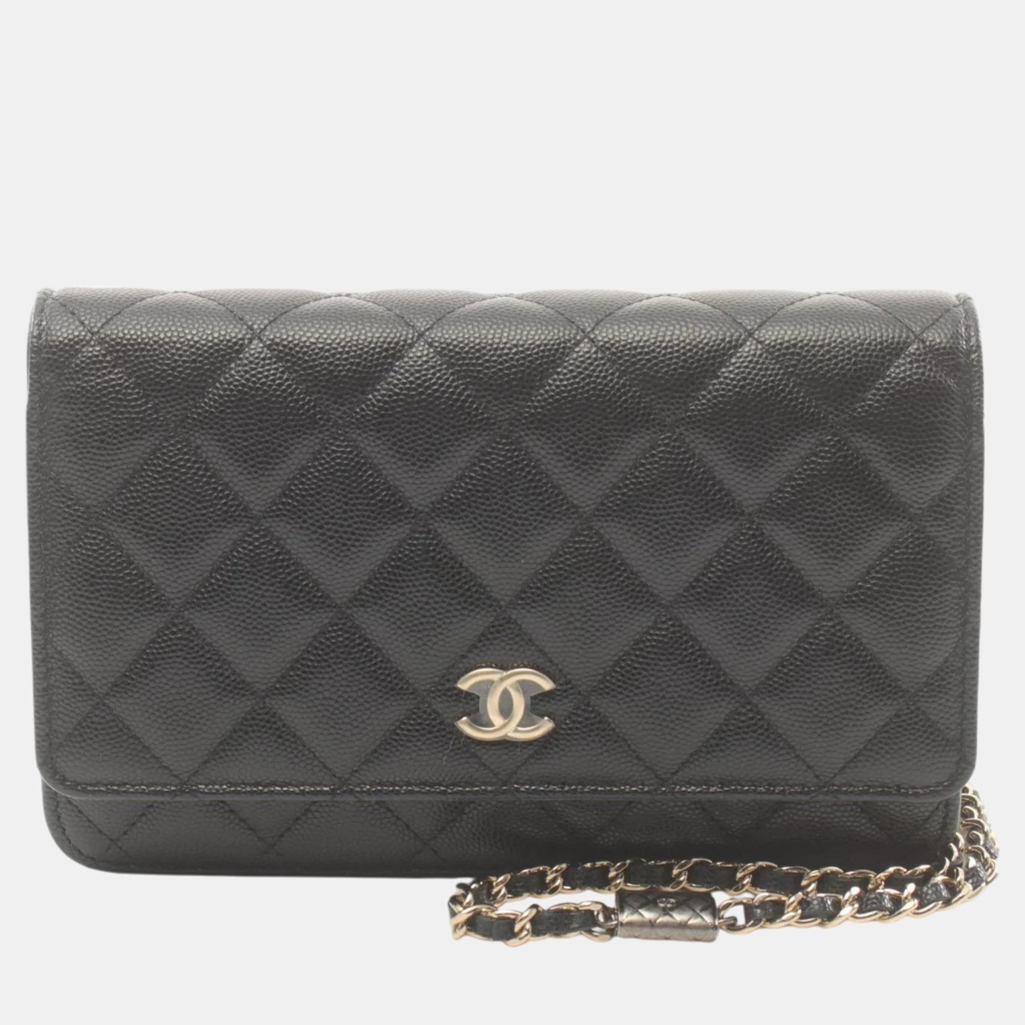 

Chanel Black Leather Grained Calfskin Matelasse Shoulder Bag