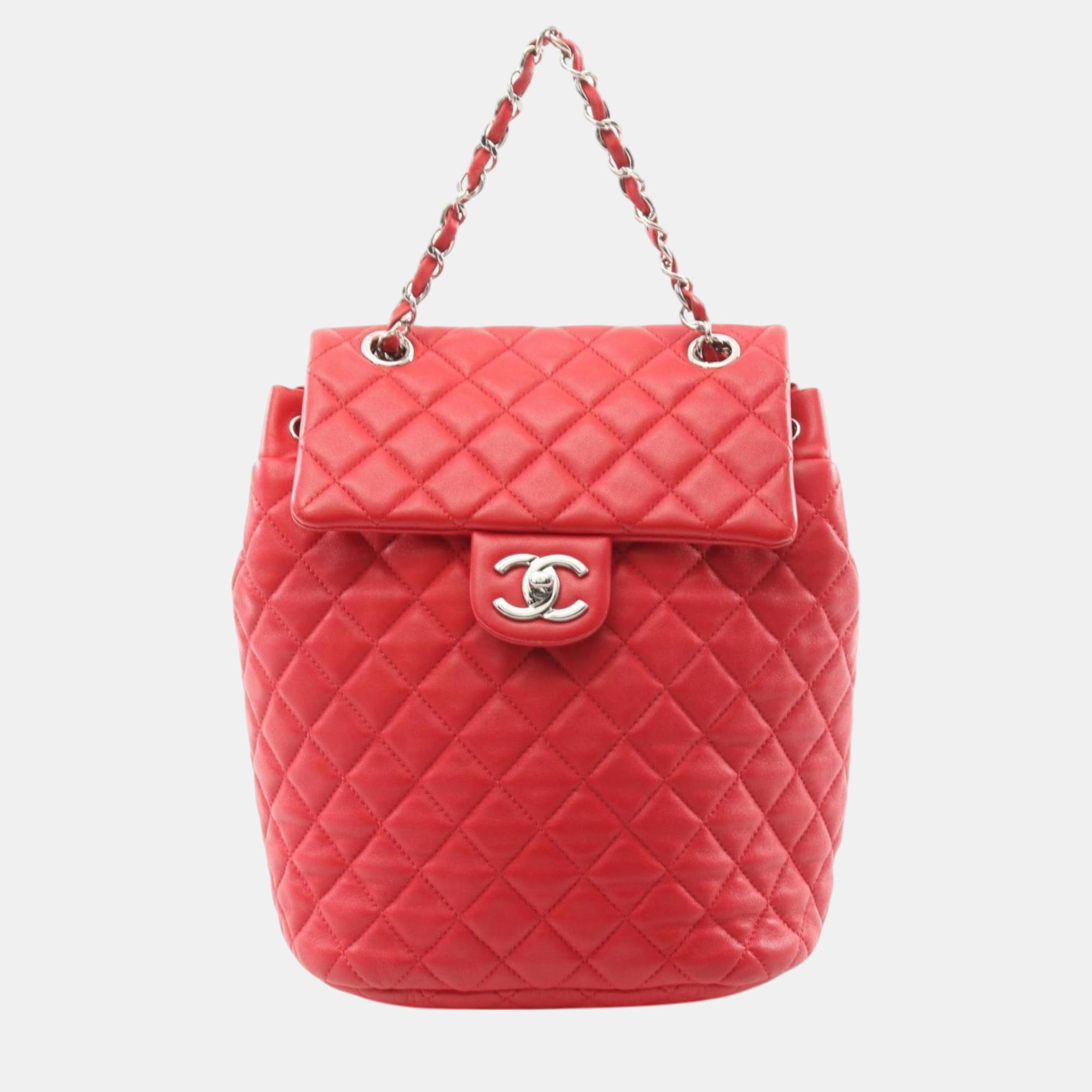 Pre-owned Chanel Lambskin (sheepskin) Red Matelasse Backpack