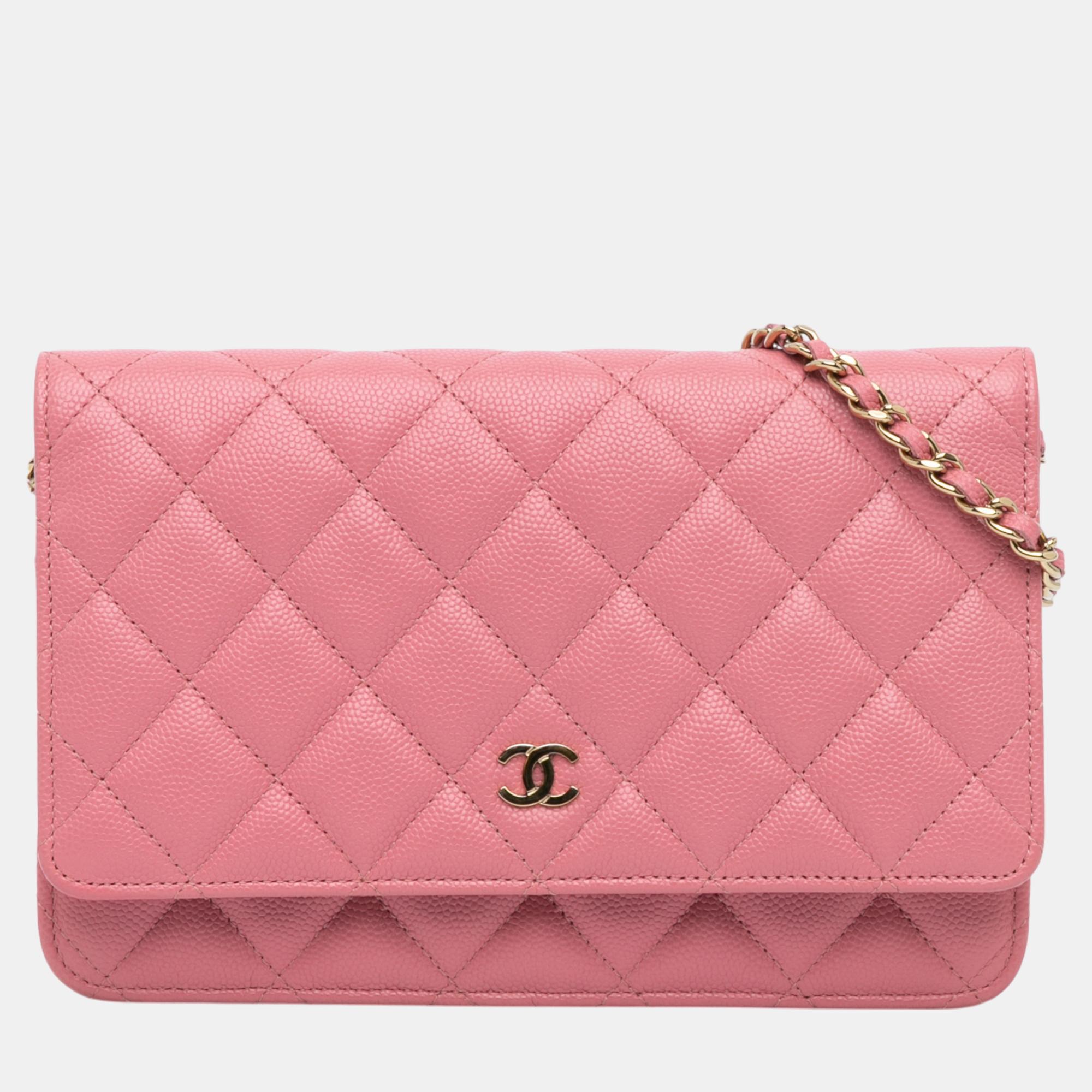 

Chanel Pink Classic Caviar Wallet On Chain