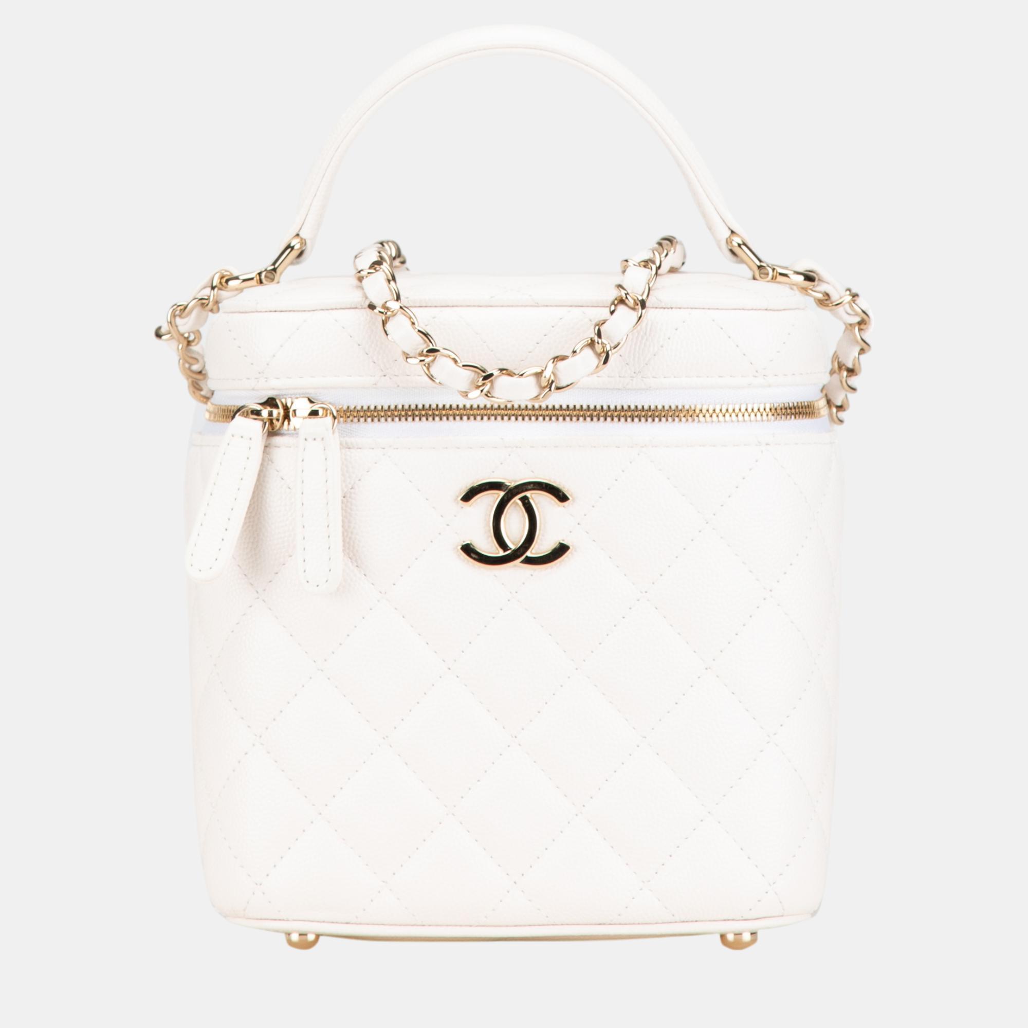 

Chanel White CC Quilted Caviar Top Handle Vanity Case with Chain