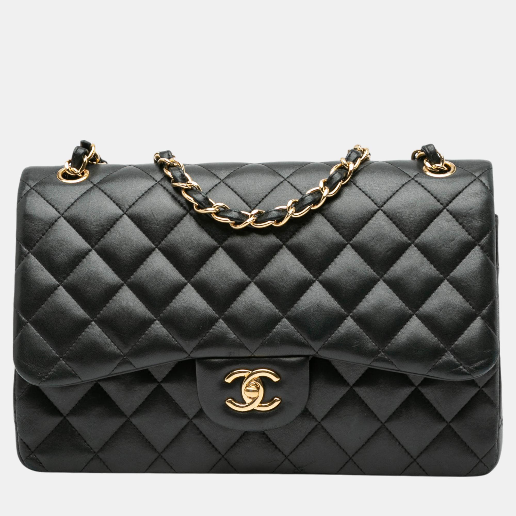 

Chanel Black Jumbo Classic Lambskin Double Flap