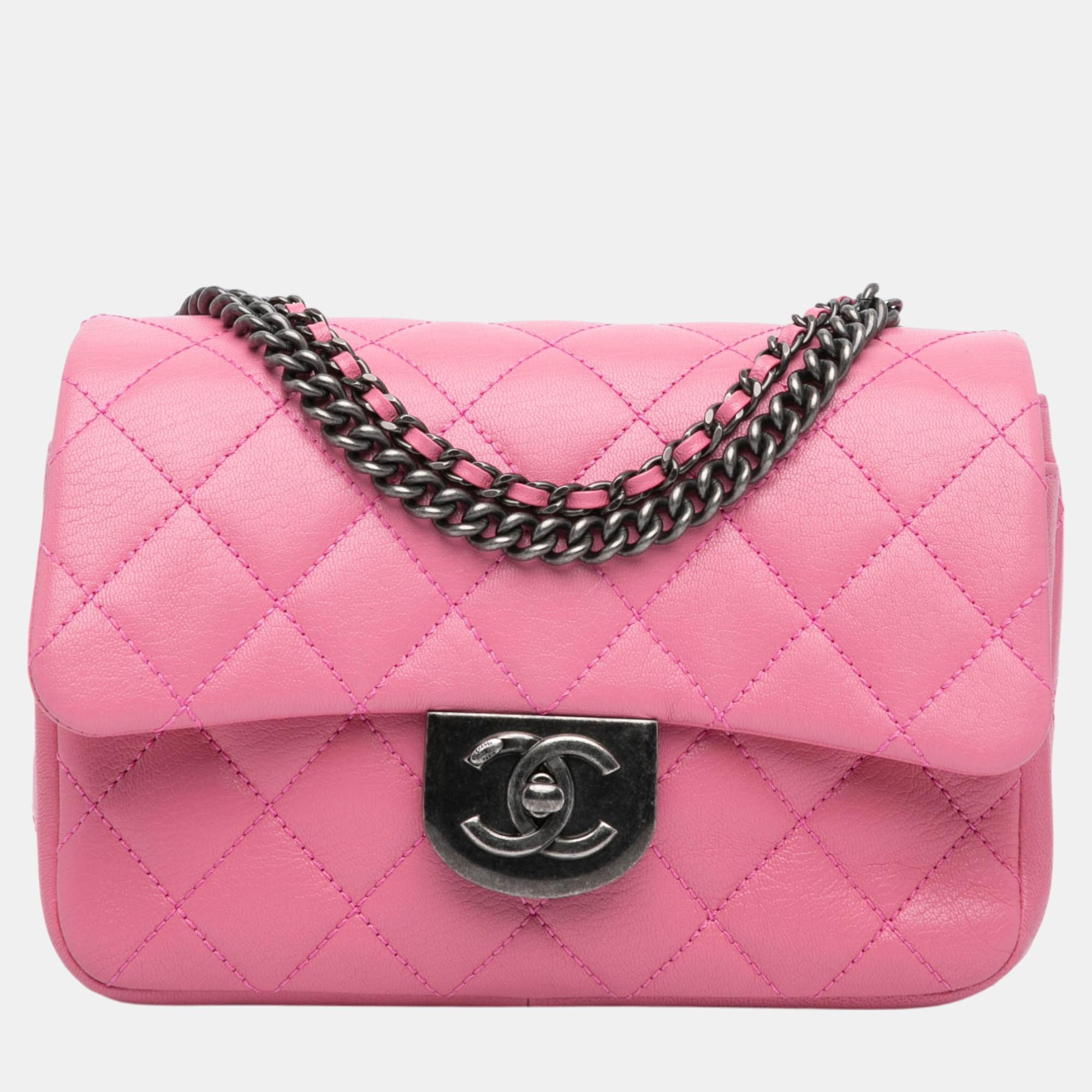 

Chanel Pink Small Goatskin Double Carry Waist Chain Flap