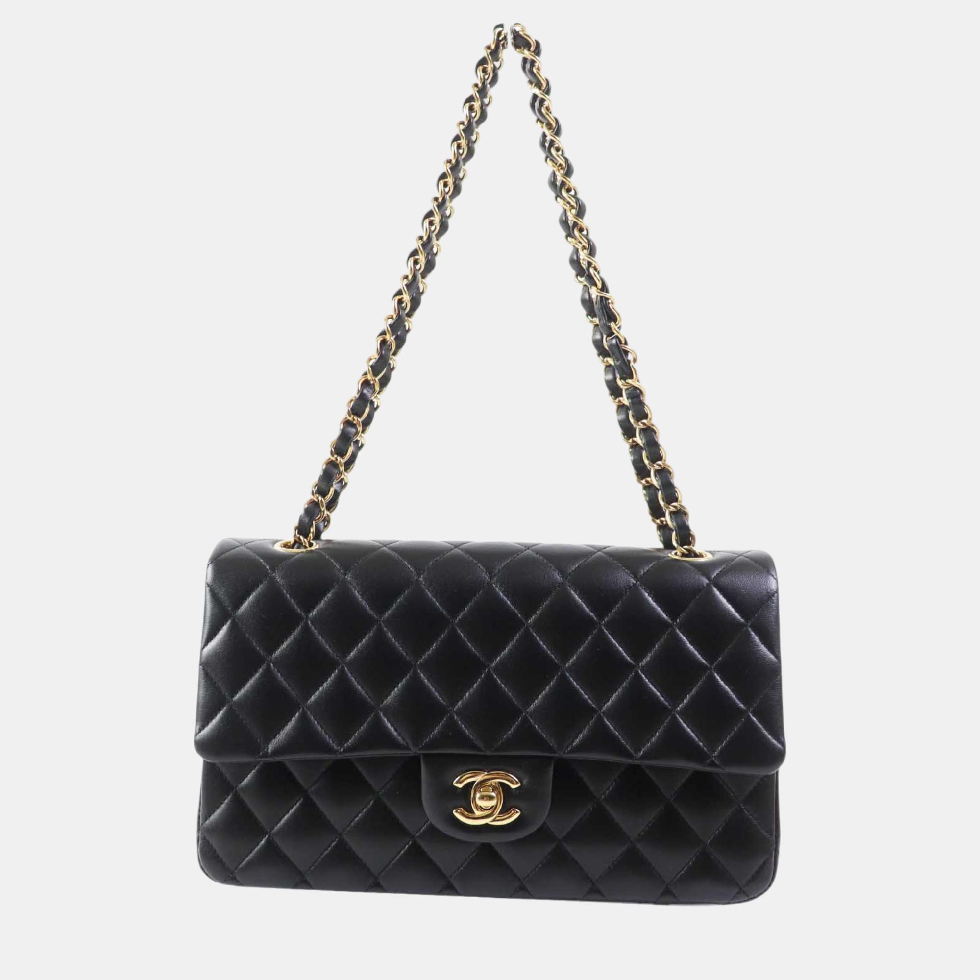 

Chanel Black Leather Matrasse 25 Shoulder Bag