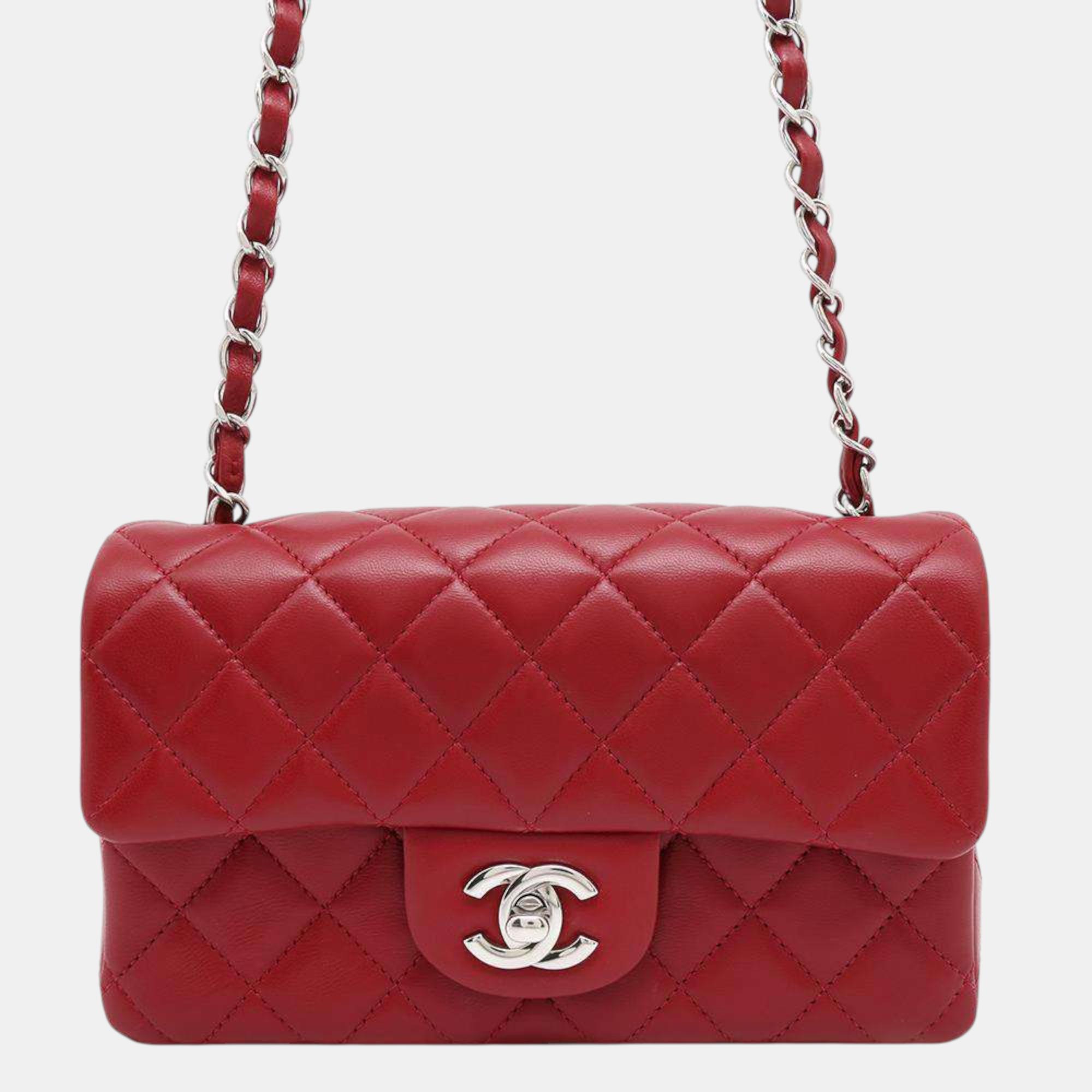

Chanel Red Lambskin Matelasse Chain Shoulder Bag Size