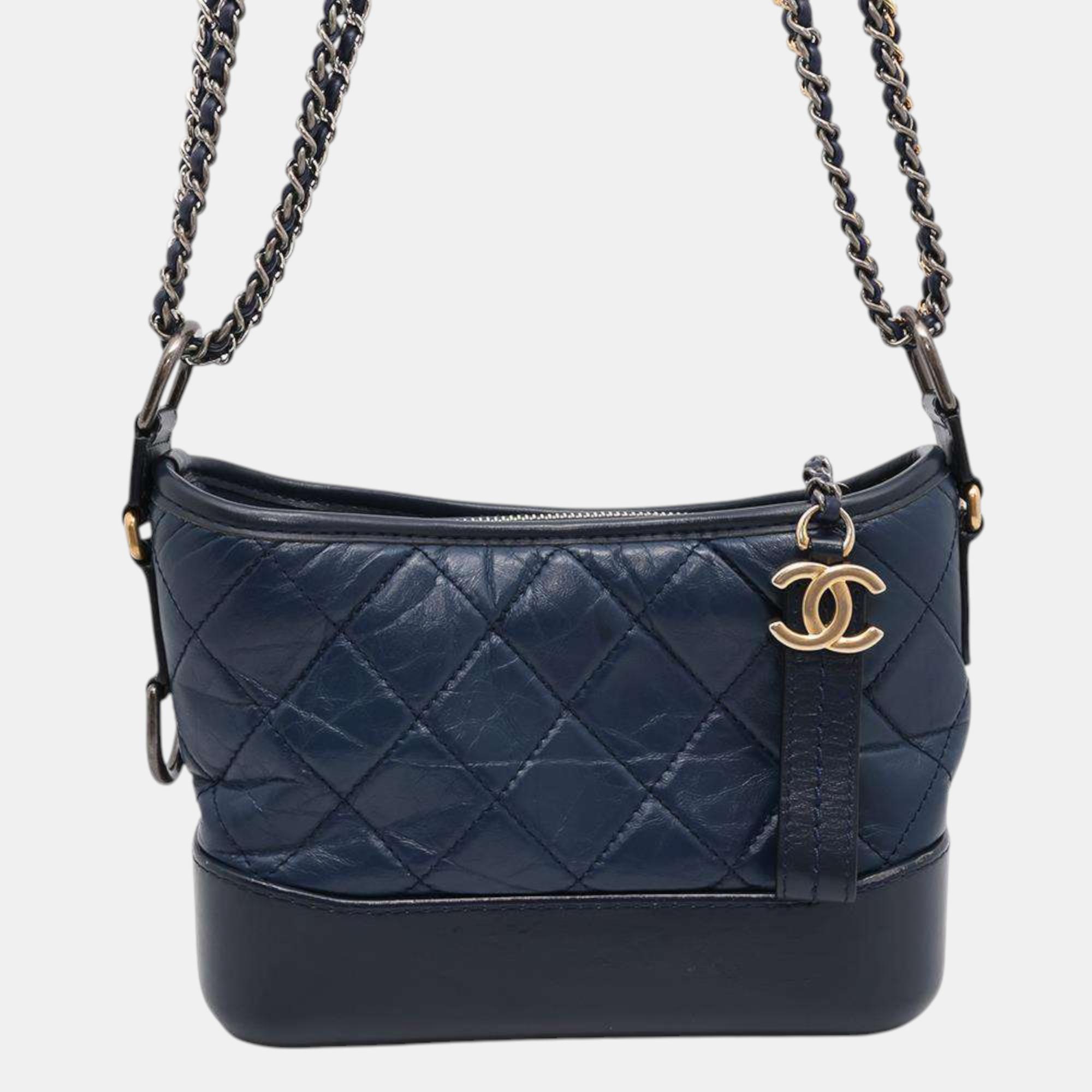 

Chanel Navy Aged Calf Leather Gabriel Do Chain shoulder Bag Size Small, Navy blue