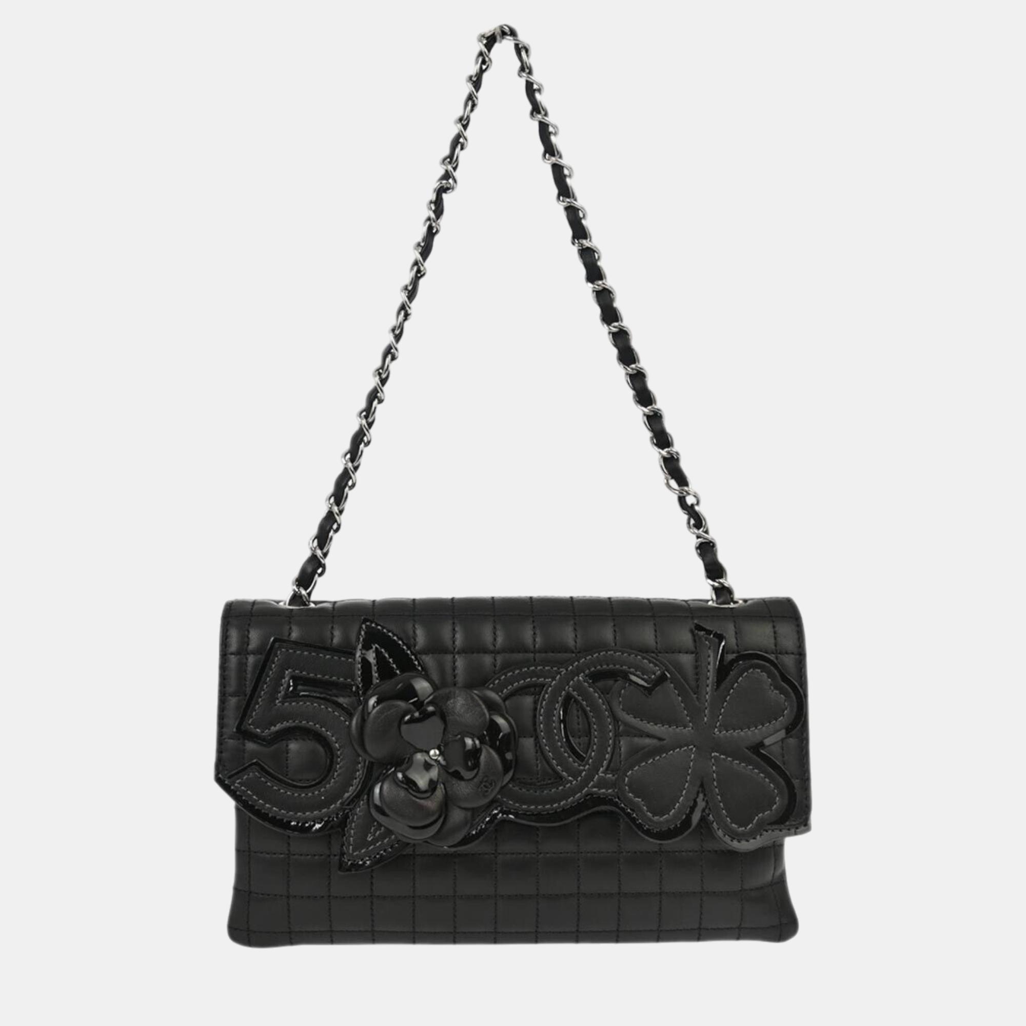 

Chanel Black Calfskin Choco Bar Chain Handbag