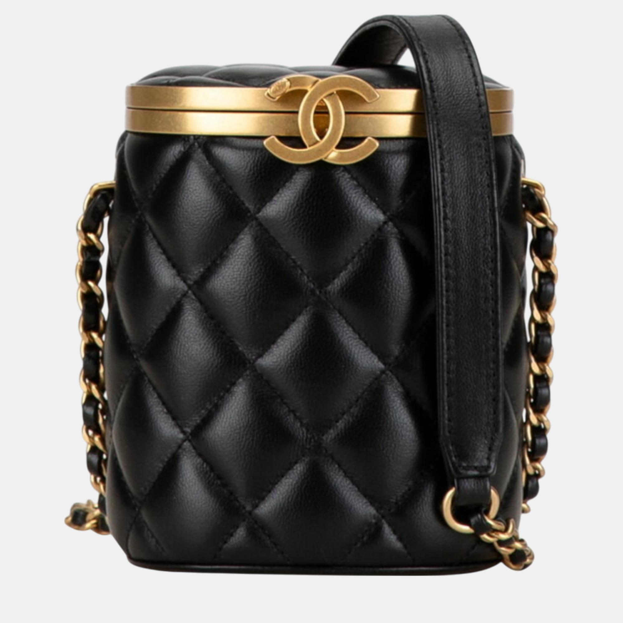 

Chanel Black Lambskin Matelasse Coco Mark Shoulder Bag