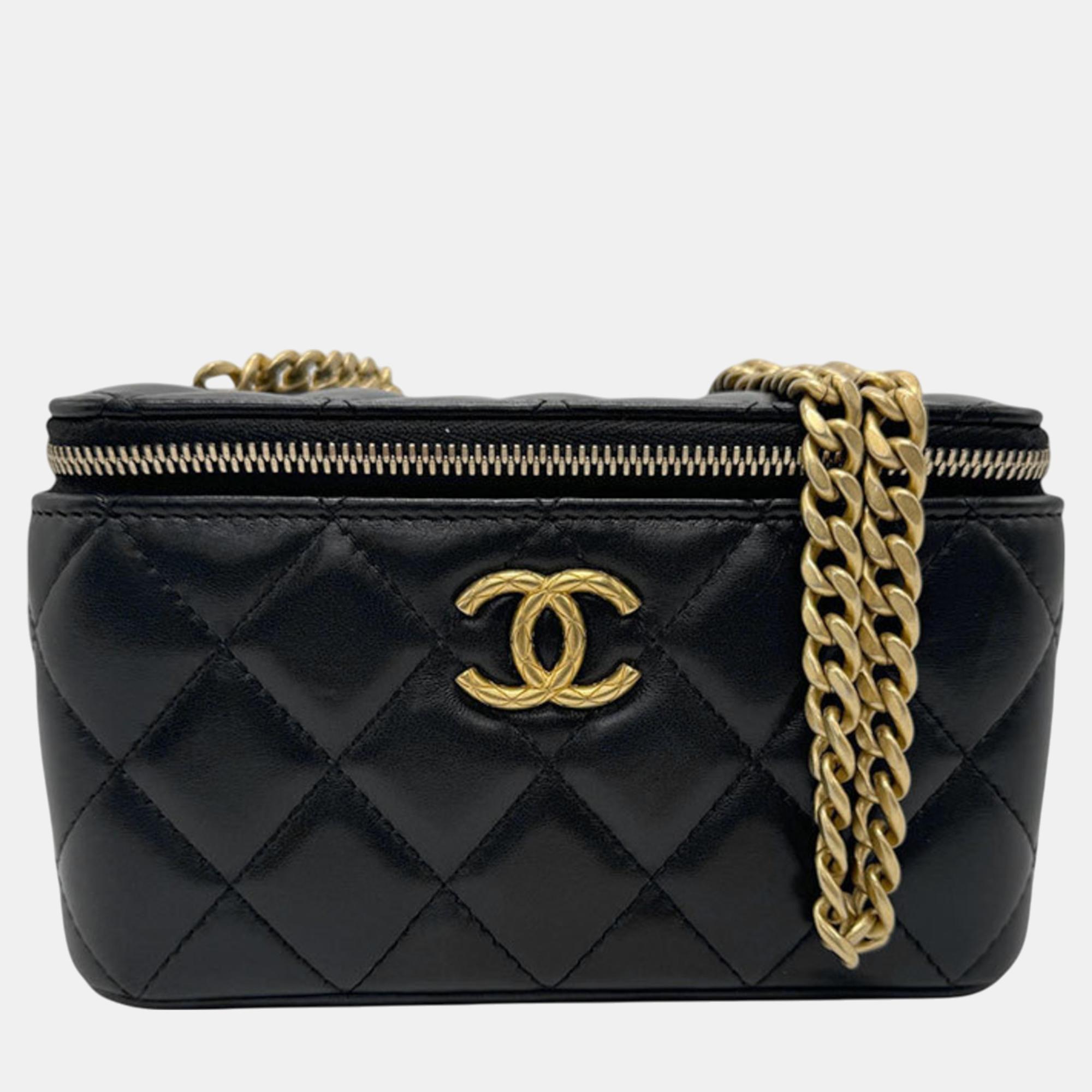 

Chanel Metal Black Gold Leather Matelasse Vanity Shoulder Bag