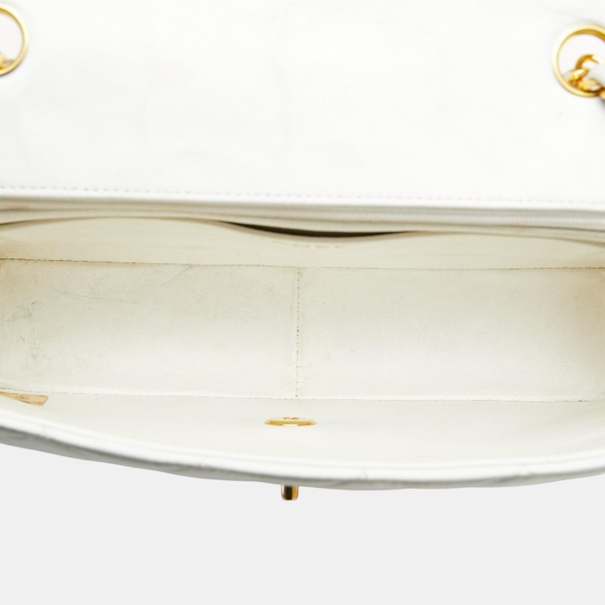 Chanel White Black Bicolor Lambskin Matelasse 25 Coco Mark Diana Chain Shoulder Bag 