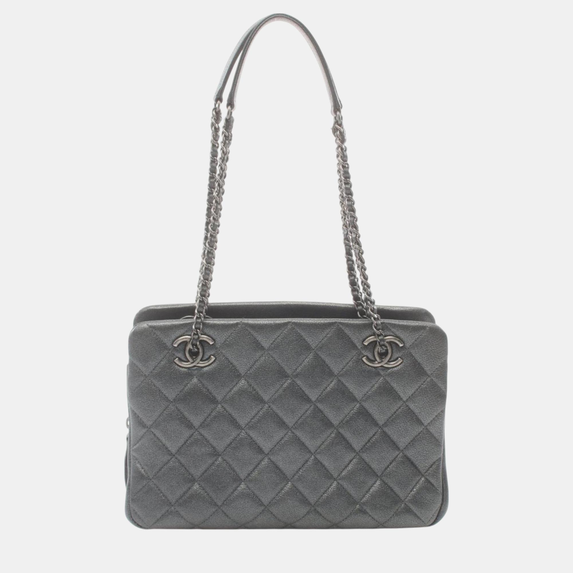 

Chanel Leather Grey Matelasse Shoulder Bag