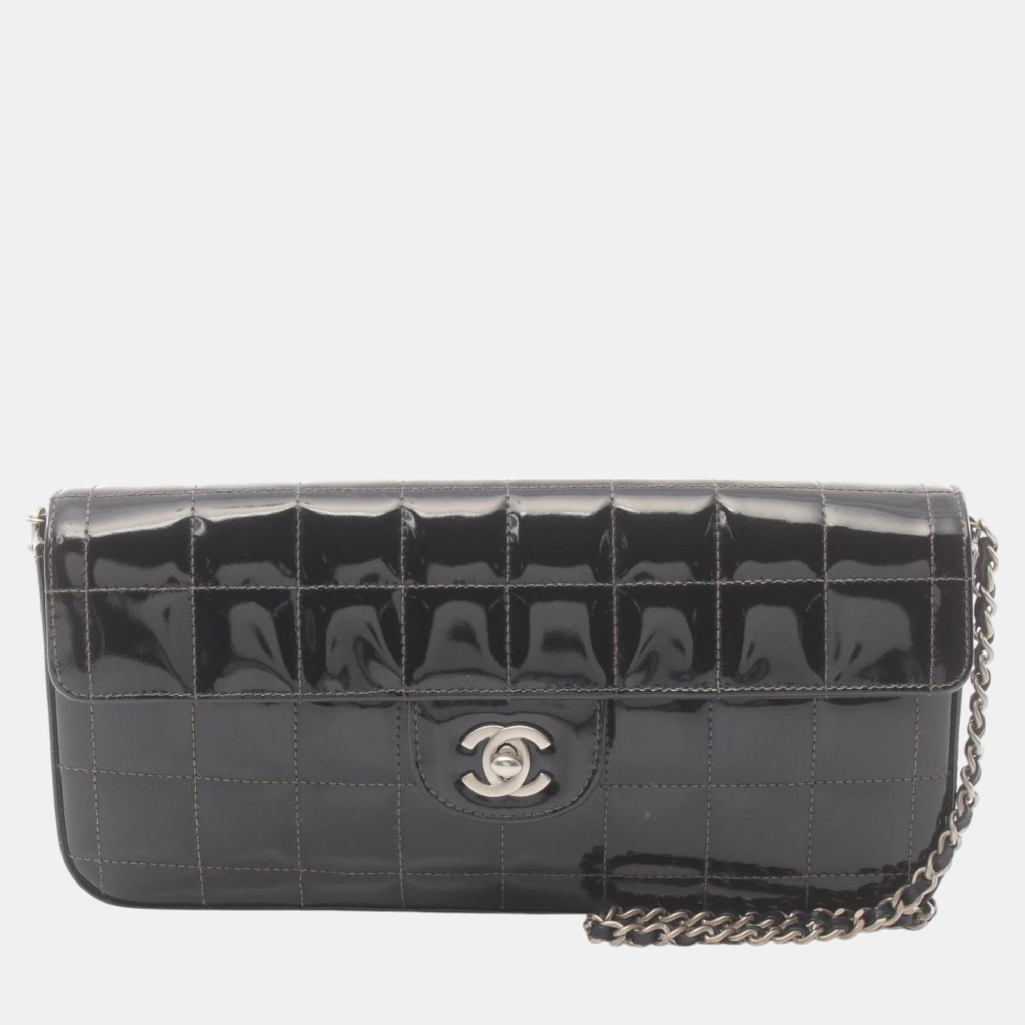 

Chanel Patent Leather Black Chocolate Bar Shoulder Bag